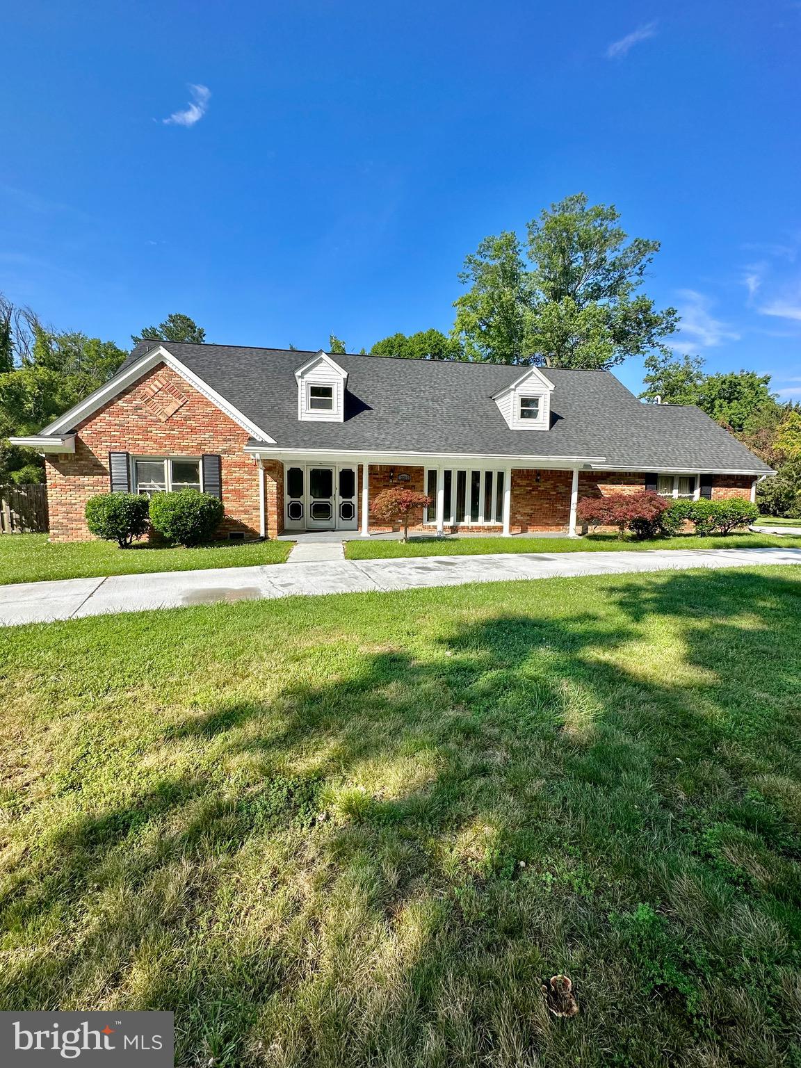**Back on Market- Brand NEW Trex Deck and Concrete Patio.**

📍LOCATION. LOCATION. LOCATION.📍
Welcome to 12312 Loch Carron Cir. a spacious 5 bedroom 4 and a half bathroom luxury home located on a corner lot in a beautiful quiet neighborhood in Tantallon.

Tantallon on the Potomac is a lovely waterfront community, just a short distance away from two marinas, the National golf club, and the historic Fort Washington Park and Less than 15 Minutes to the National Harbor, the MGM, Tanger Outlets, Old Town Alexandria, and District of Columbia. There are also several military bases located conveniently around the area. Including but not limited to JBAB and Andrew’s. Talk about a PRIME location!

This spacious custom-built home features an updated kitchen with stainless steel appliances, quartz countertops, recessed lighting, and tons of natural light. The kitchen includes a newly installed GE Monogram 5 burner cooktop with an electronic timer, Bluetooth capability, and a GE Monogram Double oven. 

This home features two main-level suites, the Primary bedroom being one of them! Complete with two large closets, a couple-sized jacuzzi bathtub, and a large shower.

The Grand living room with cathedral ceilings includes a fireplace, wet bar, skylights and attached cozy sunroom! 

Moving upstairs, you will follow a gorgeous curved staircase leading to a large landing with built-in bookshelves. 

On the second level, you will find three additional bedrooms. One bedroom is large enough to be a second-level primary, complete with large walk-in closet and attached bath. This bedroom overlooks the large deck in the back of the home that spans the width of the house.

The characteristics and upgrades of this home are endless! Come check it out for yourself, and try not to fall in love!

Upgrades include:
Recently updated bathrooms throughout
Oak hardwood flooring
New trex deck
New concrete patio
2-zone HVAC system (2019), 
Architectural shingle roof
Whole house backup generator 
Security system
WiFi thermostats and multi-zone outdoor sprinkler system. 
Fully fenced-in backyard with oversized back deck. 
The attached two-car garage has additional storage space and includes remote and WiFi-enabled access. 
Second-floor laundry room
Minimum Credit Score 650

($500 non-refundable pet fee if applicable & $50/month pet rent.)
