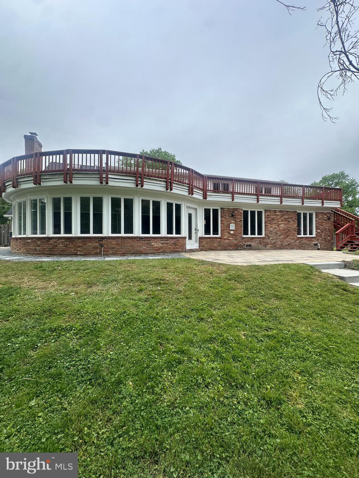 TANTALLON ON THE POTOMAC - Residential Lease