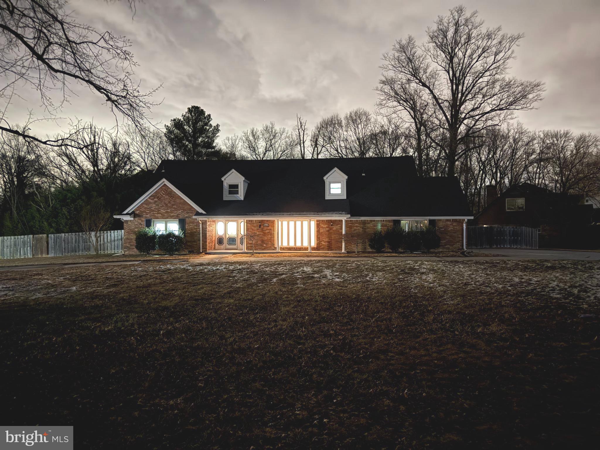 TANTALLON ON THE POTOMAC - Residential Lease
