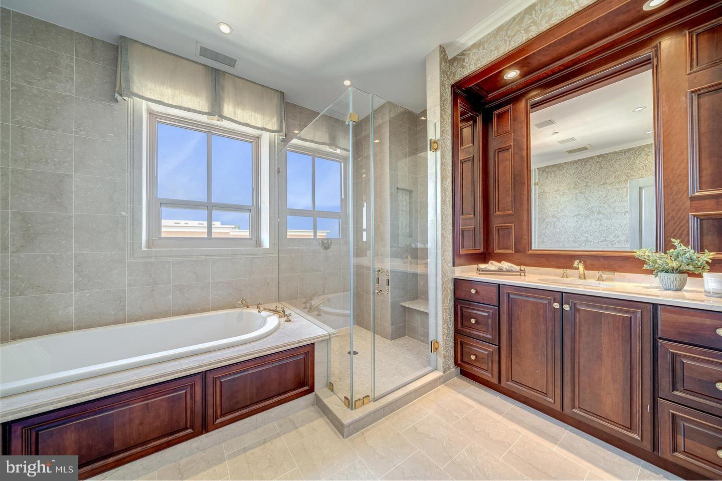 BALLSTON - Residential