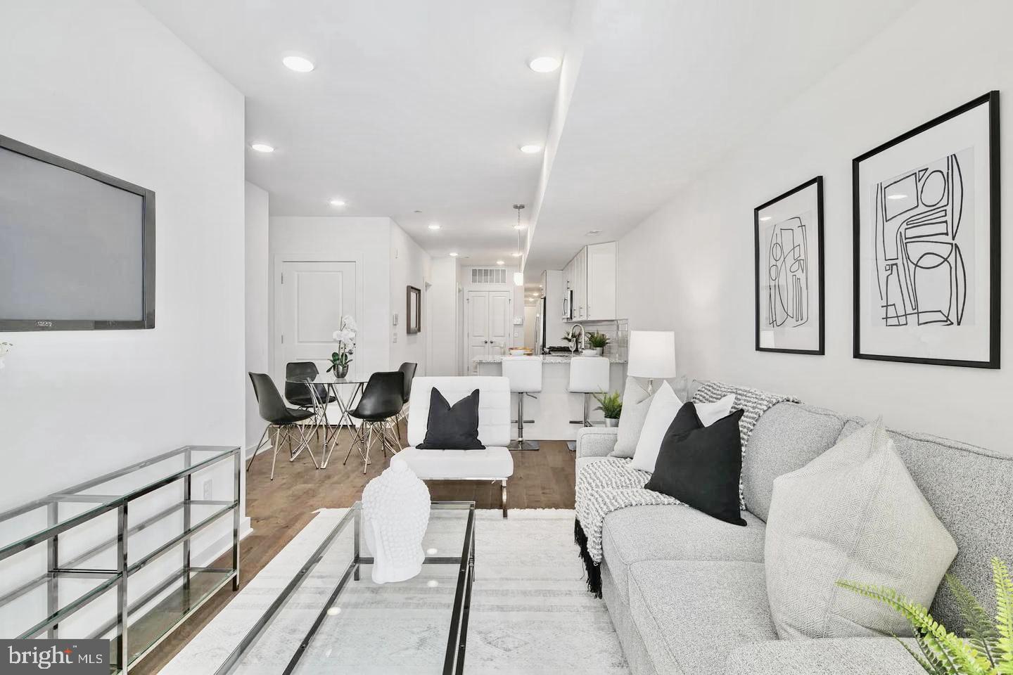 OLDE KENSINGTON - Residential Lease