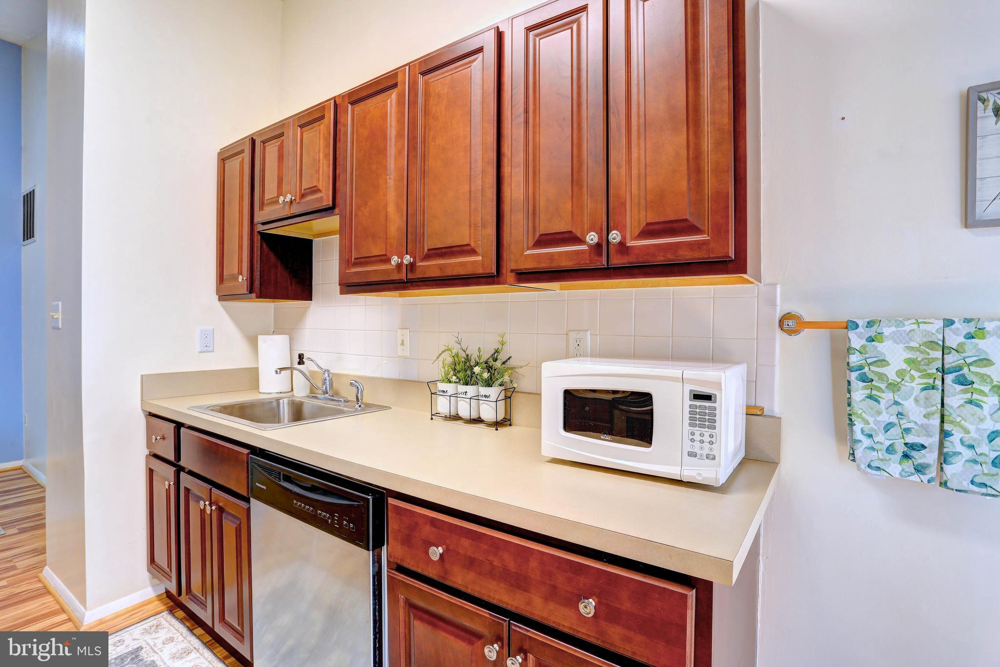 CHESTERFIELD GARDEN CONDOMINIUM - Residential
