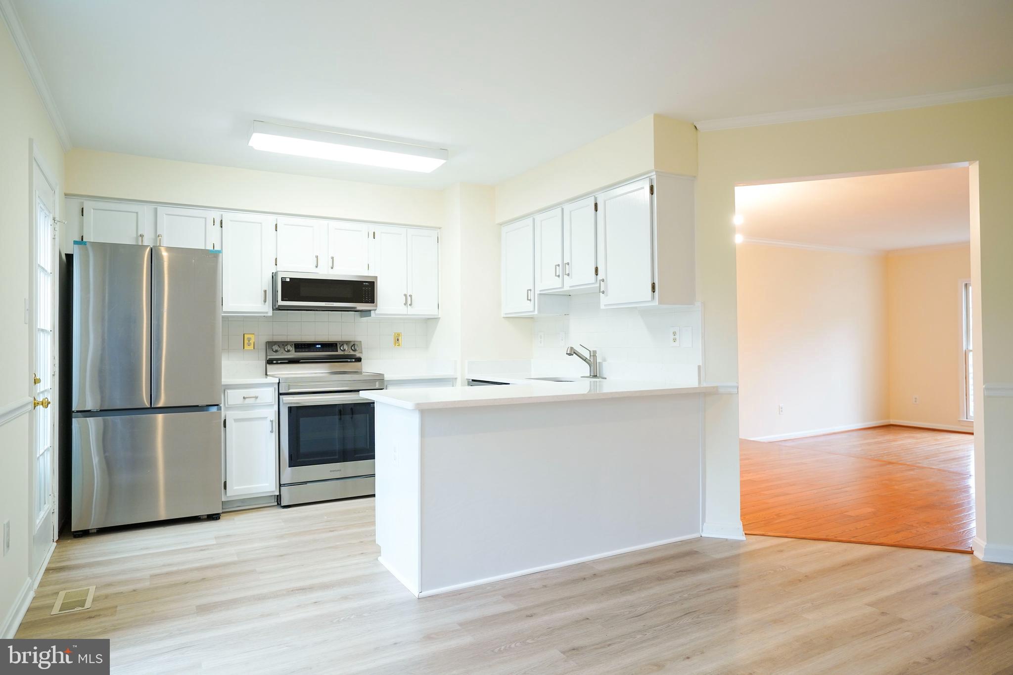 COMPTON VALLEY ESTATES - Residential