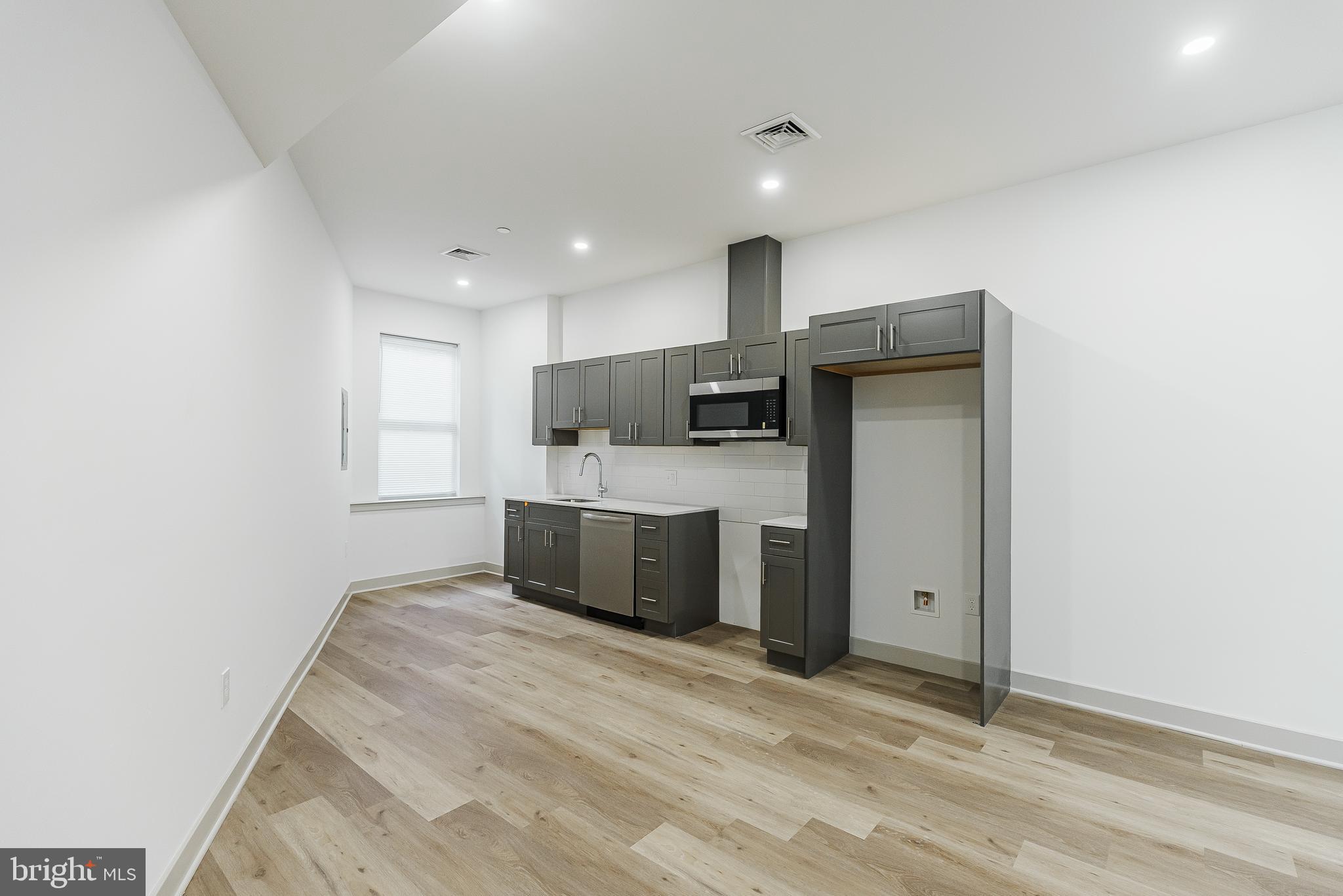 MANTUA - Residential