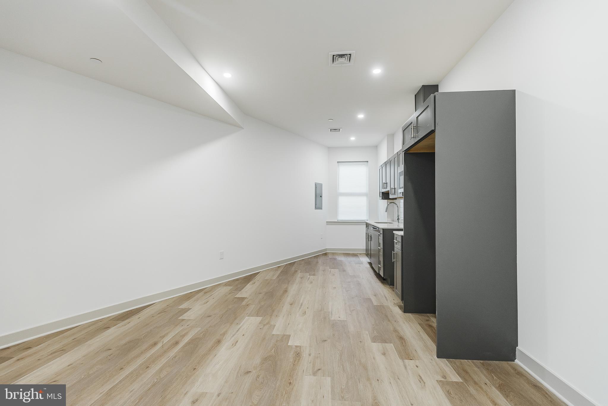 MANTUA - Residential
