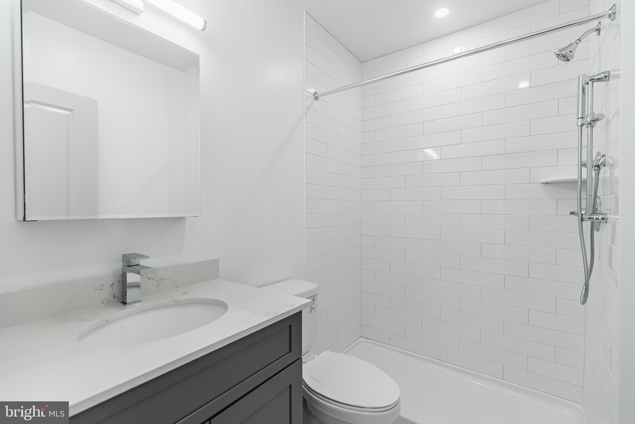MANTUA - Residential