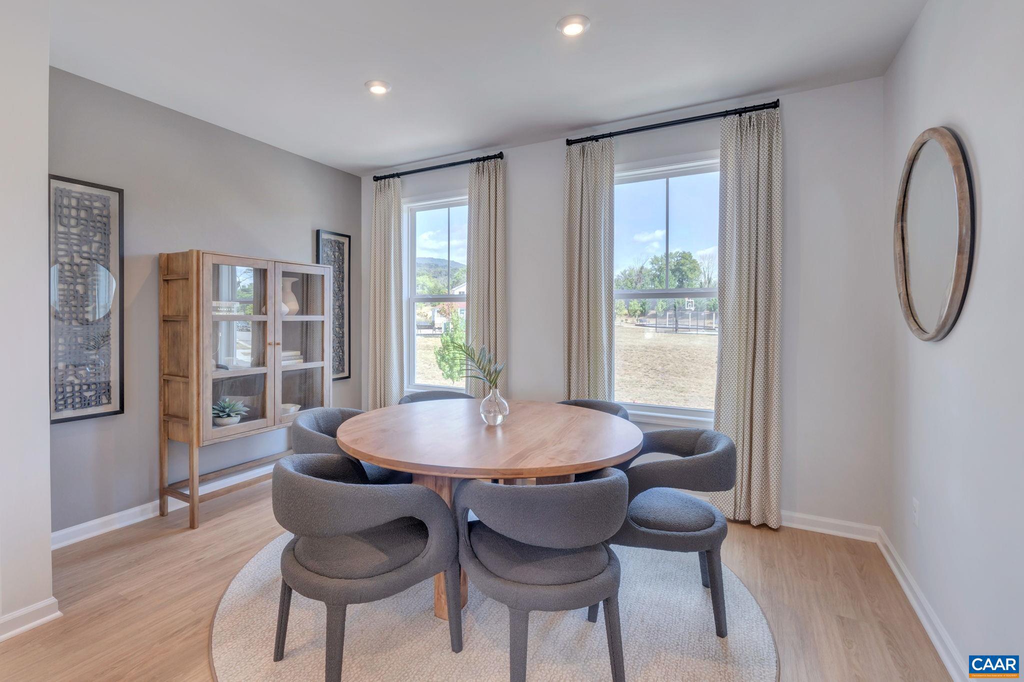 PLEASANT GREEN - Residential