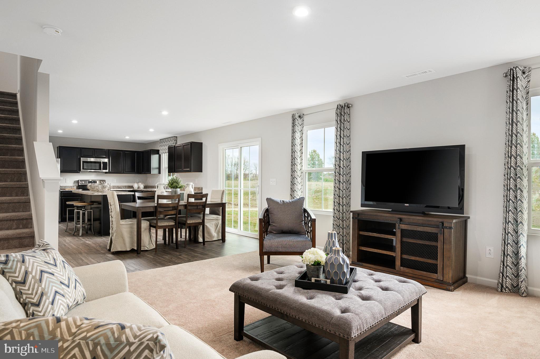 CARDINAL POINTE - Residential