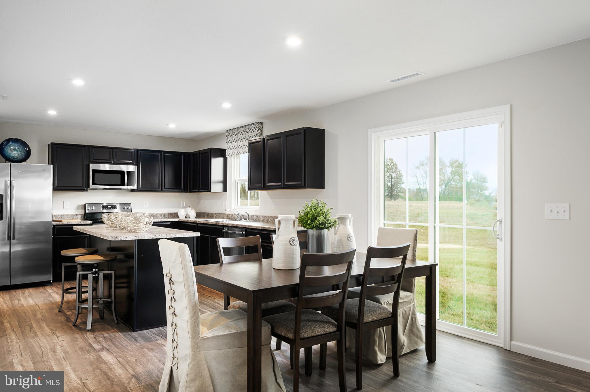 CARDINAL POINTE - Residential