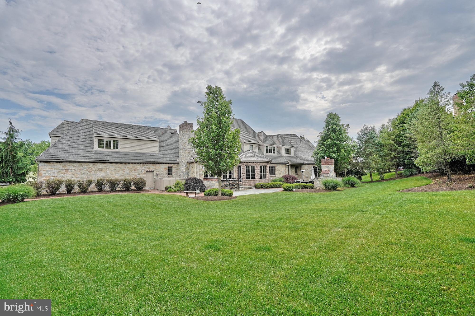 WESTBURY PARK - Residential