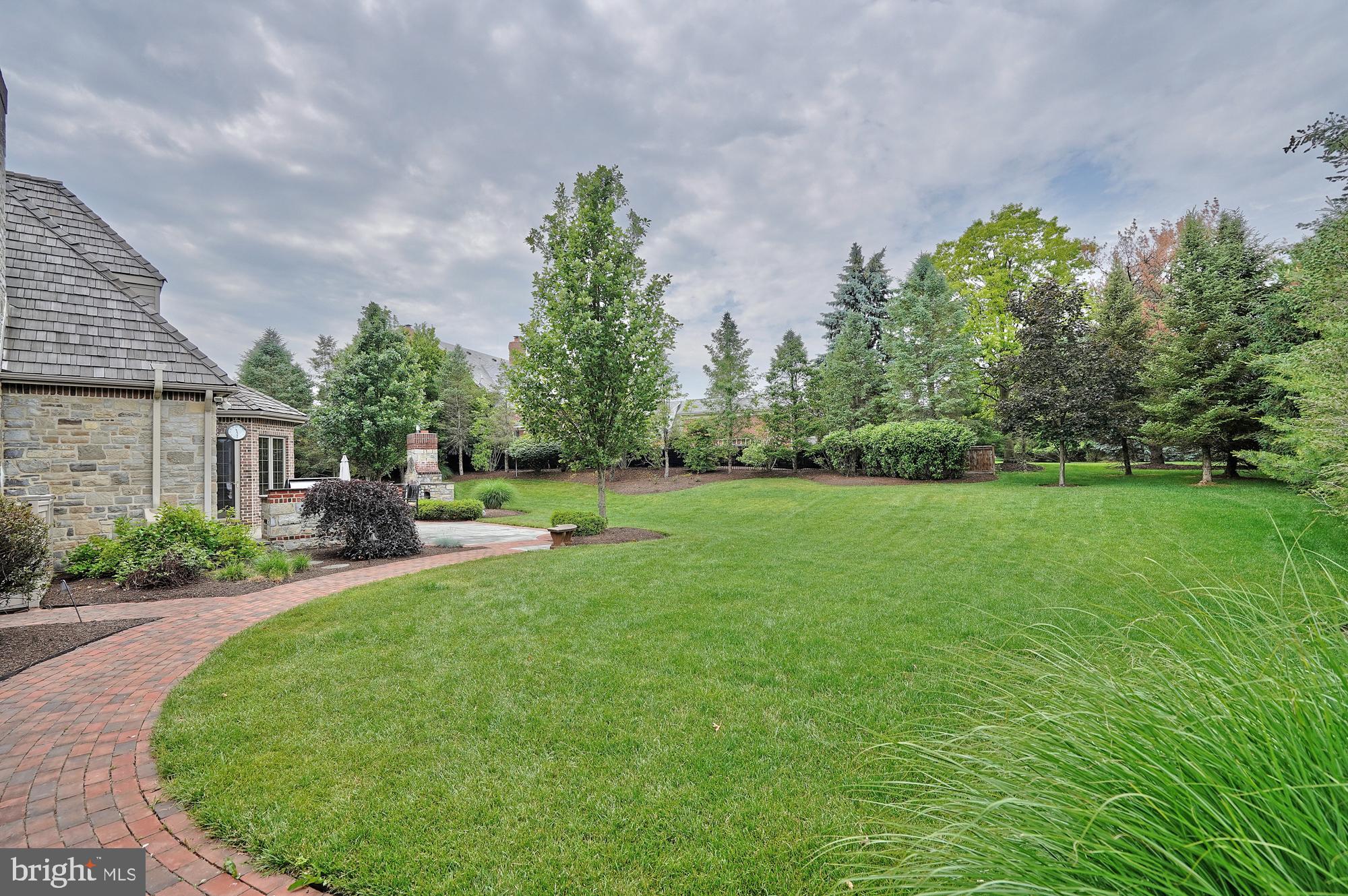 WESTBURY PARK - Residential