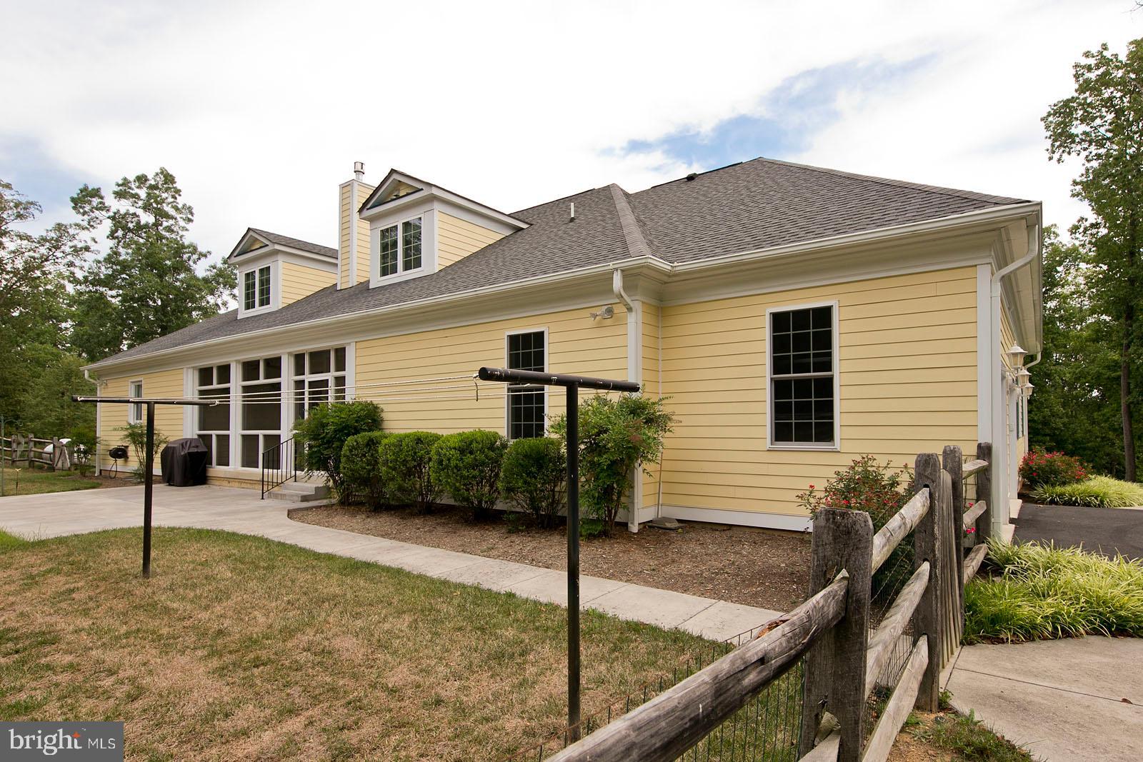 RELIANCE WOODS - Residential