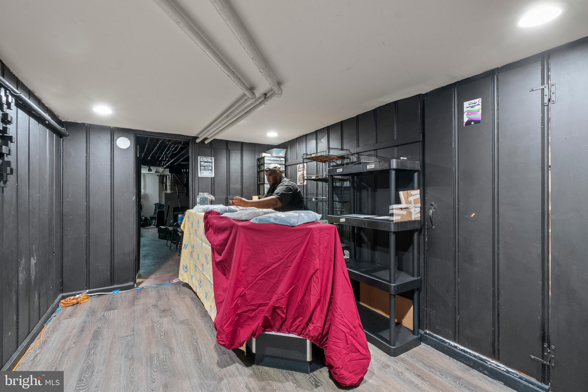 CHARLES VILLAGE - Commercial Sale