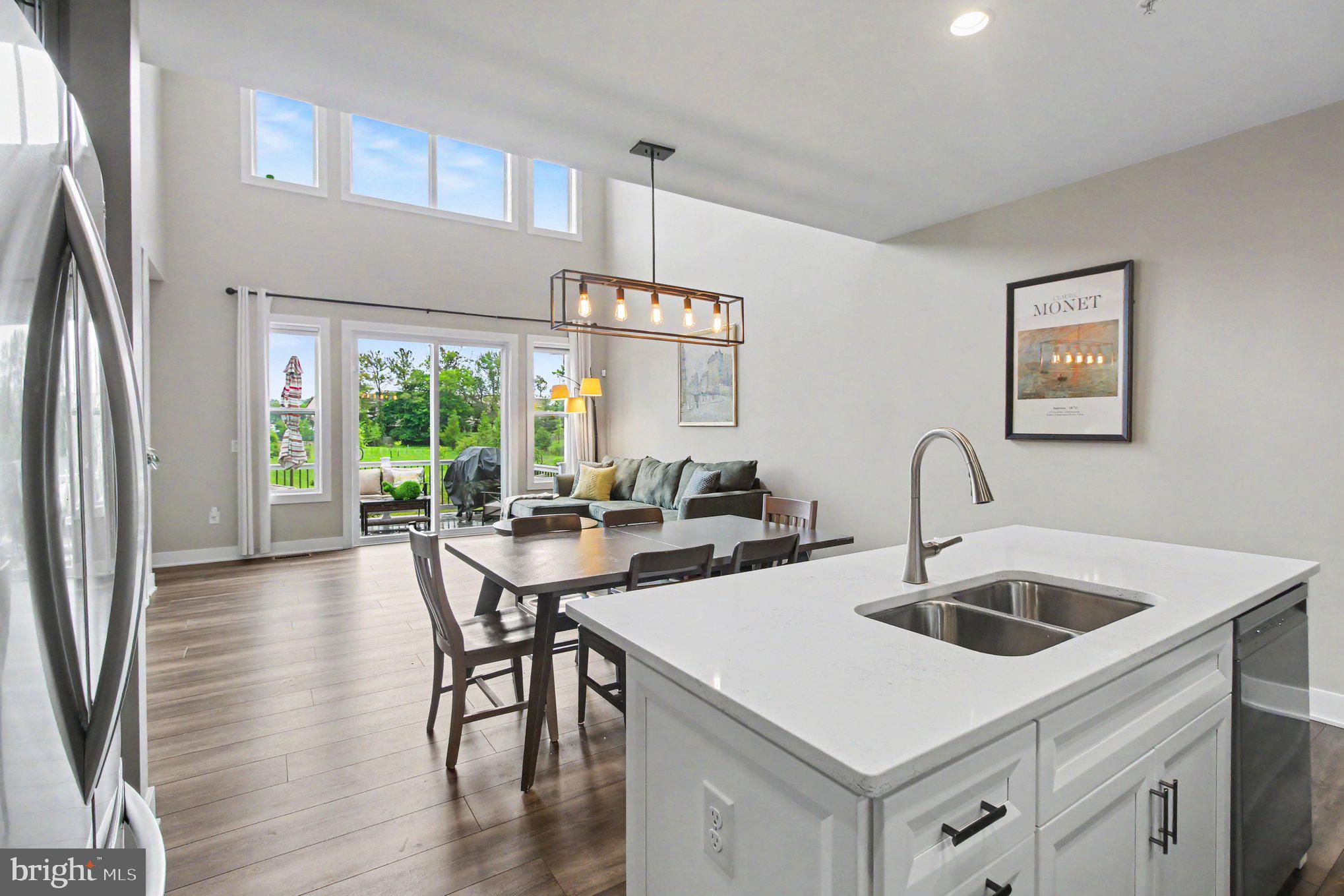 CREEKSIDE AT BLUE BELL - Residential