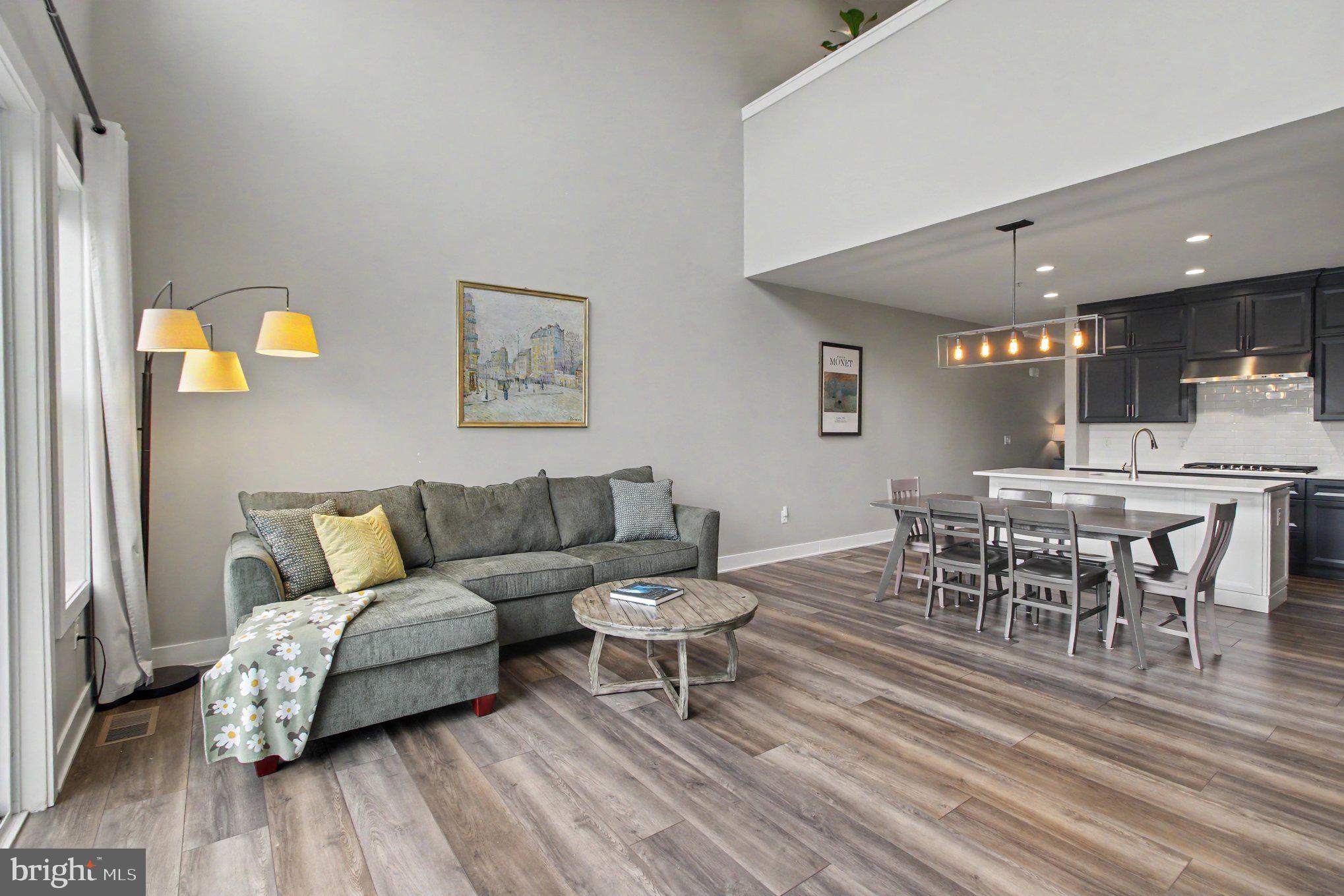 CREEKSIDE AT BLUE BELL - Residential