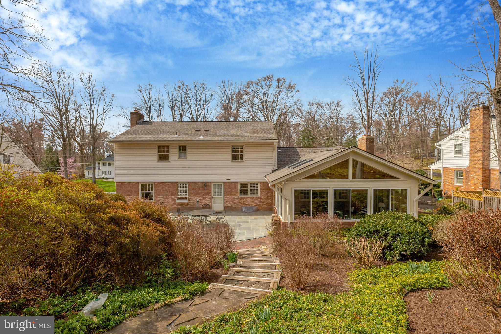 MANTUA - Residential