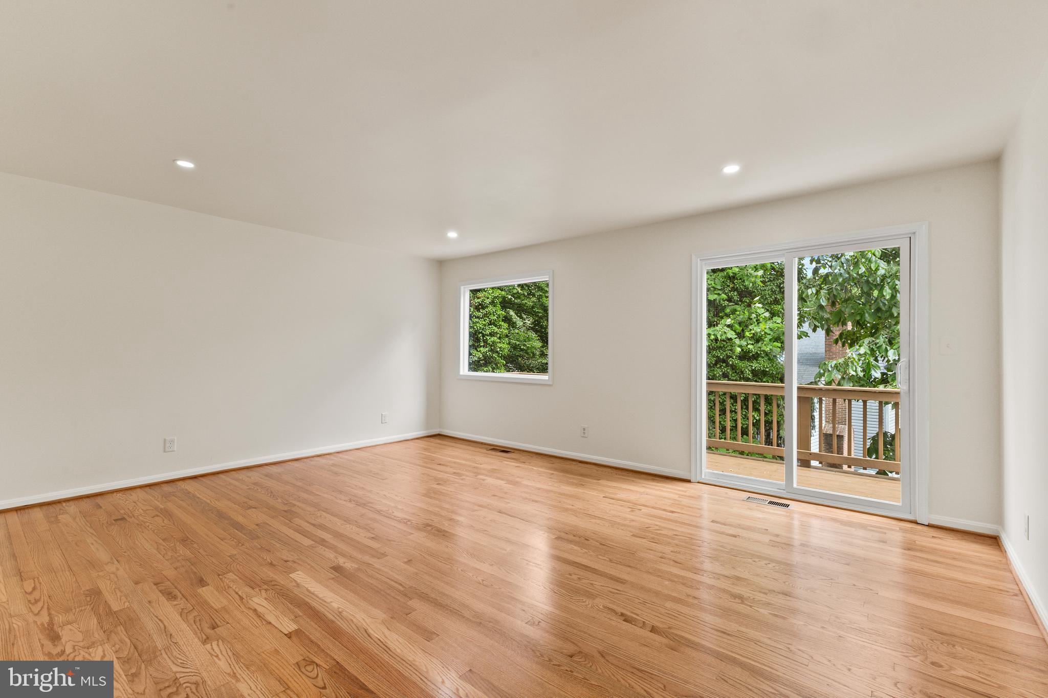 VIRGINIA HILLS - Residential