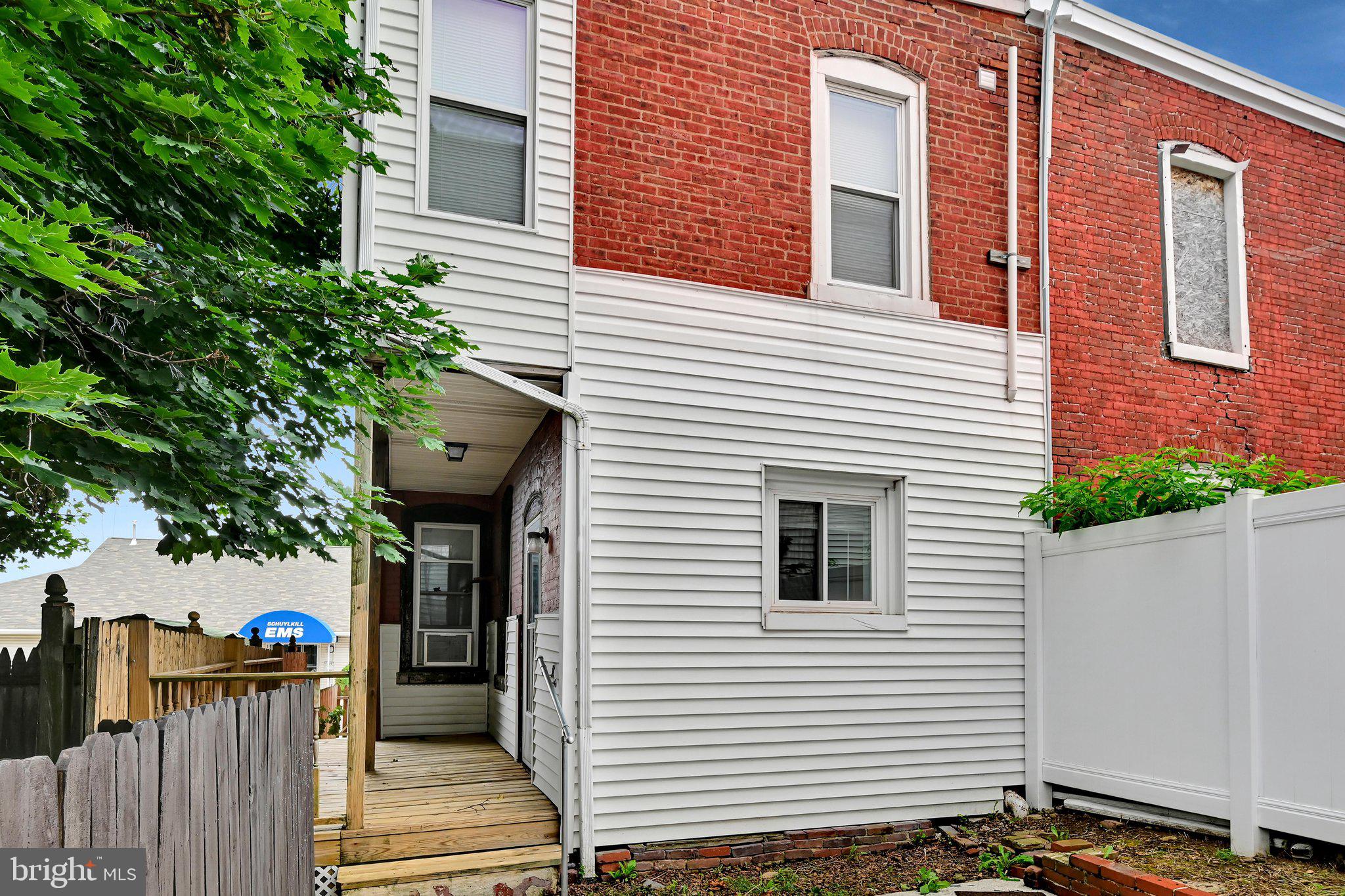 POTTSVILLE - Residential