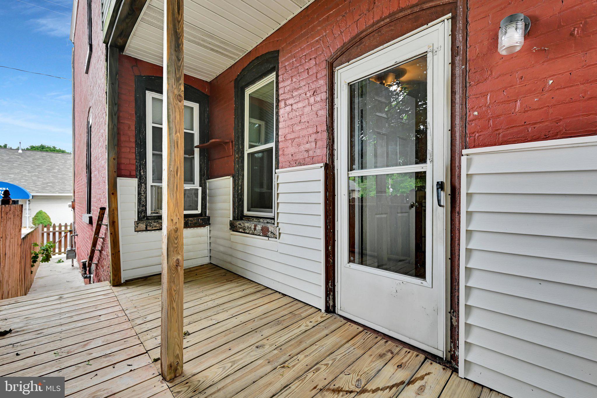 POTTSVILLE - Residential