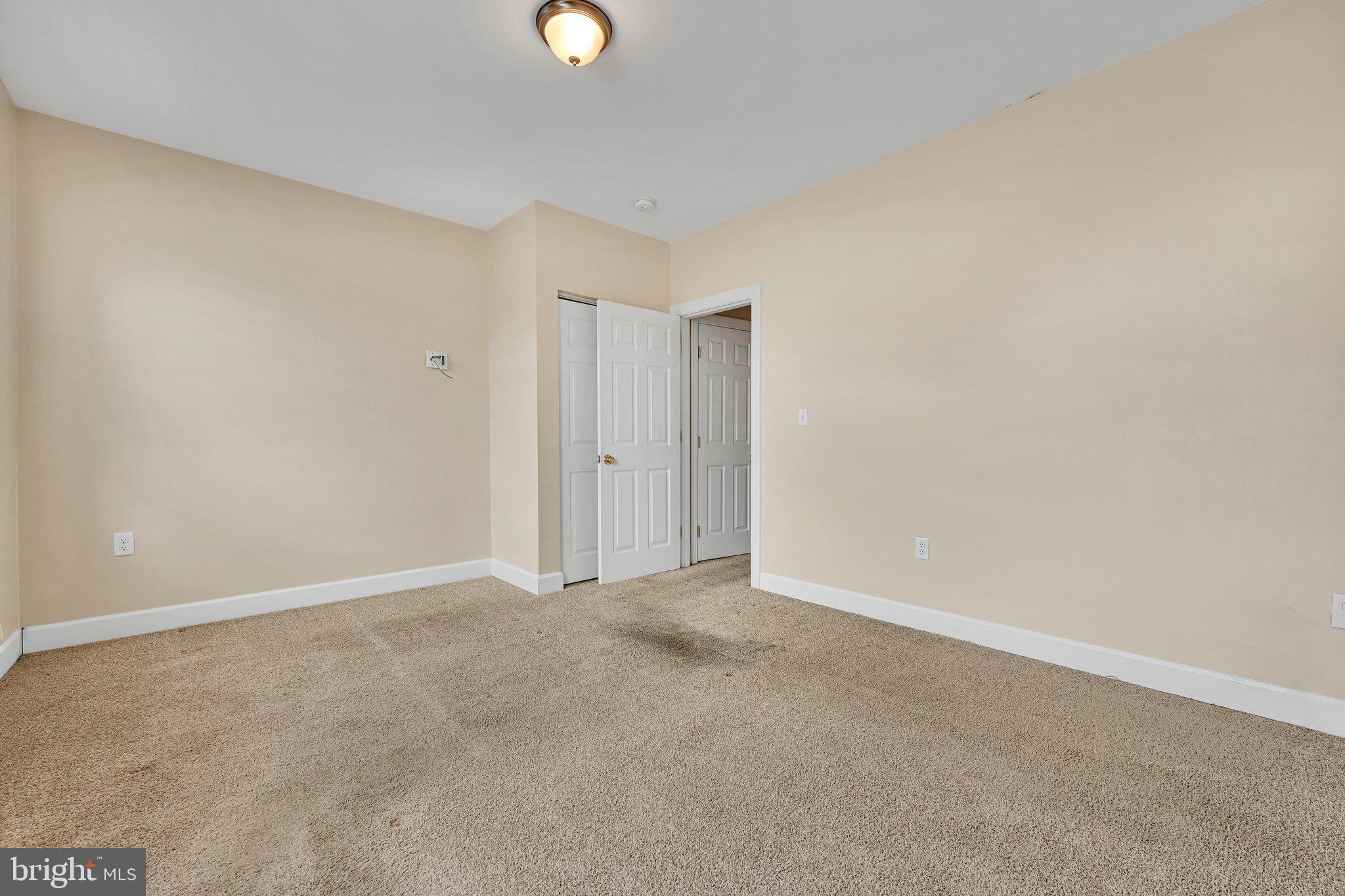 POTTSVILLE - Residential