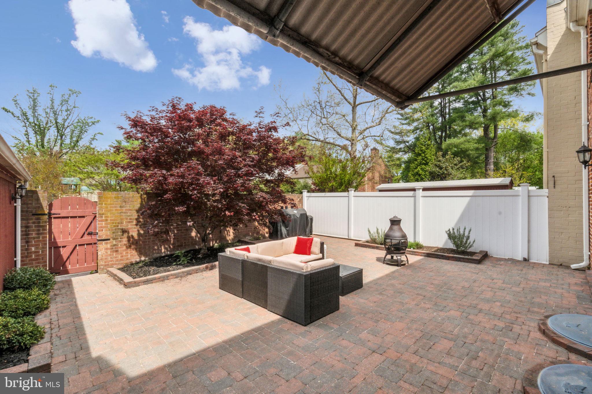 CHARLESTOWN - Residential