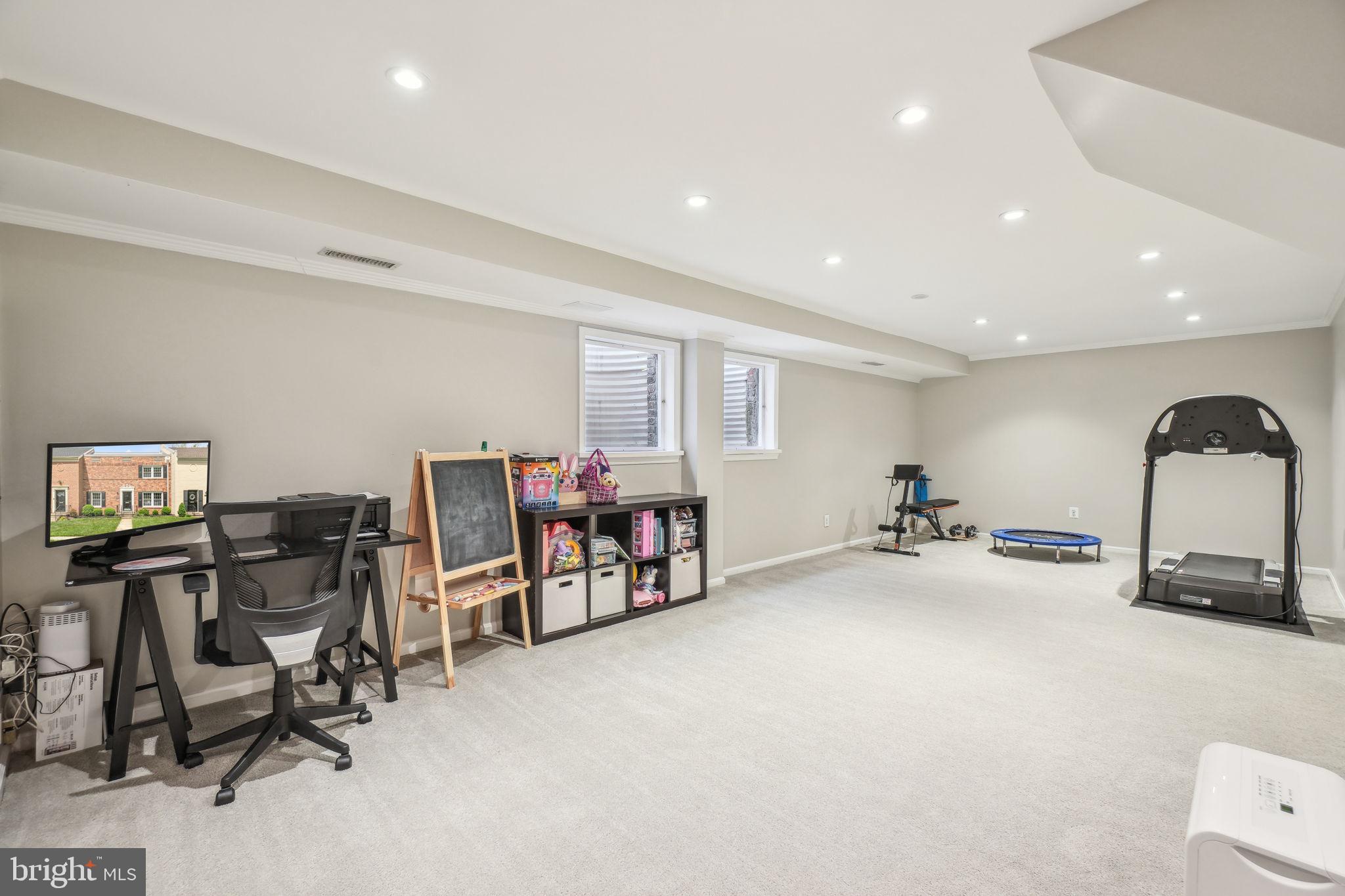 CHARLESTOWN - Residential