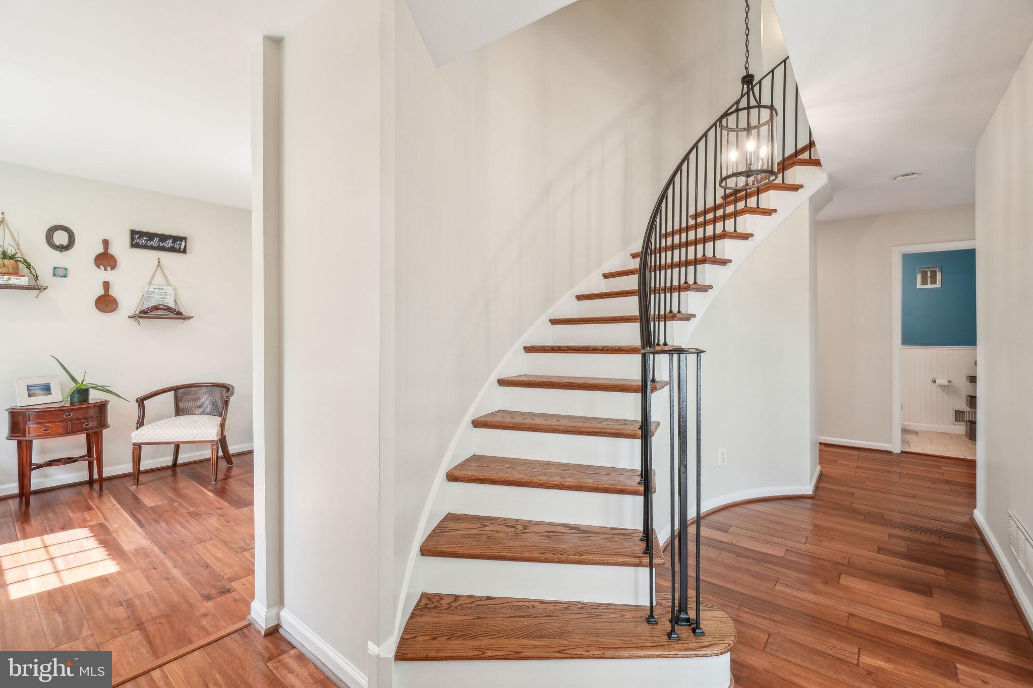 CHARLESTOWN - Residential