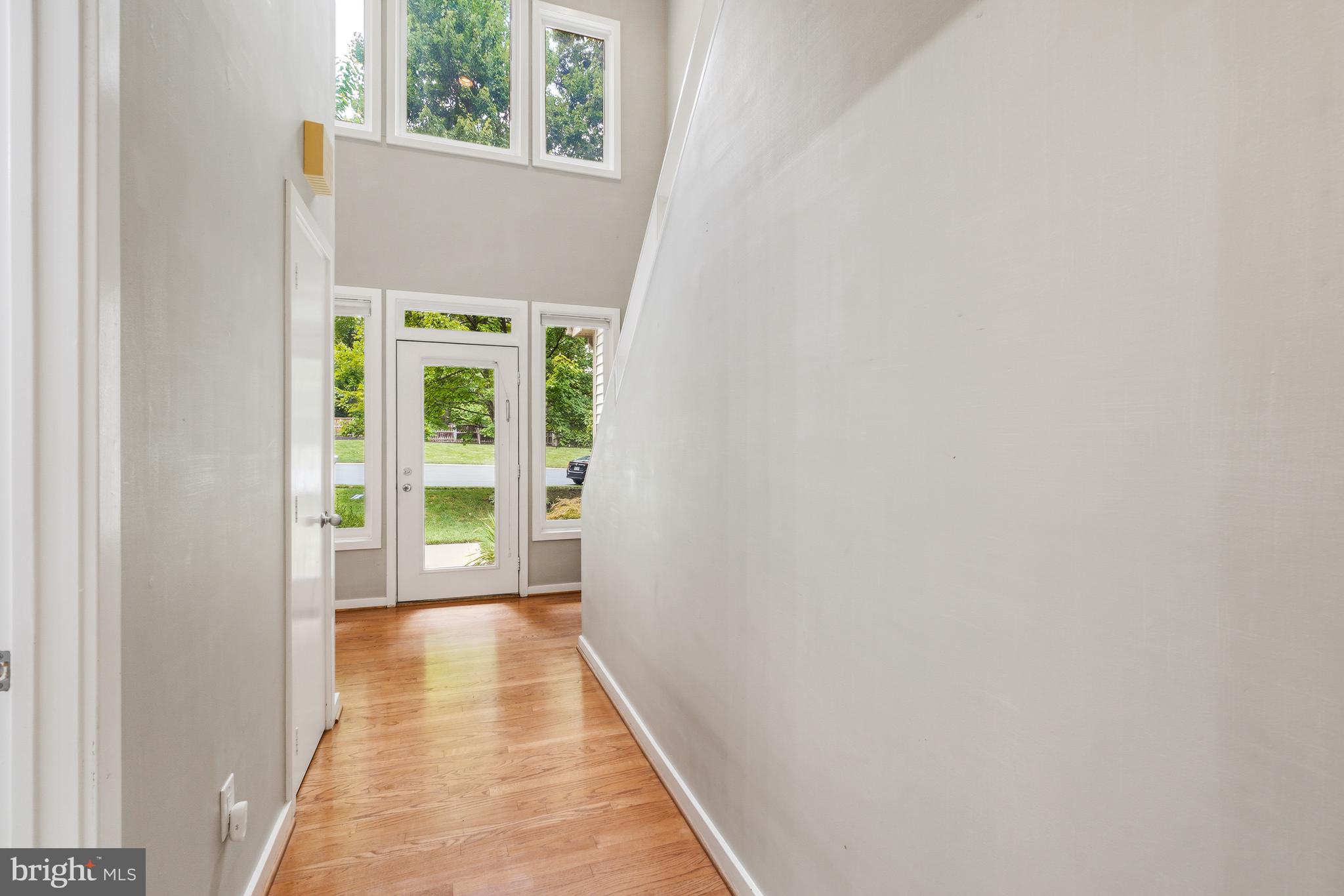 RESTON - Residential