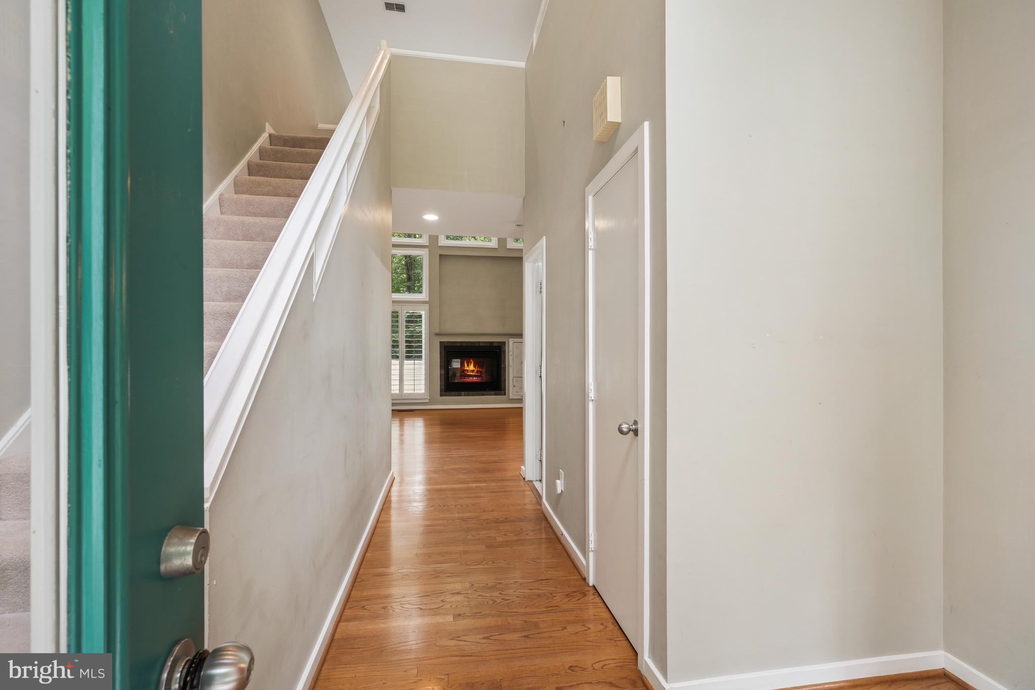 RESTON - Residential