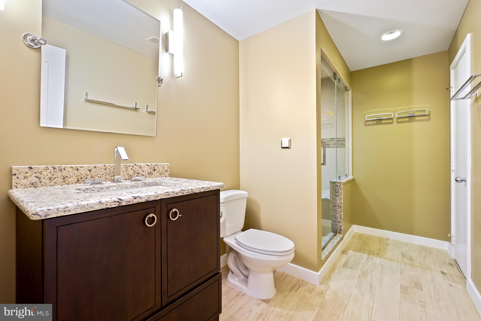 RESTON - Residential