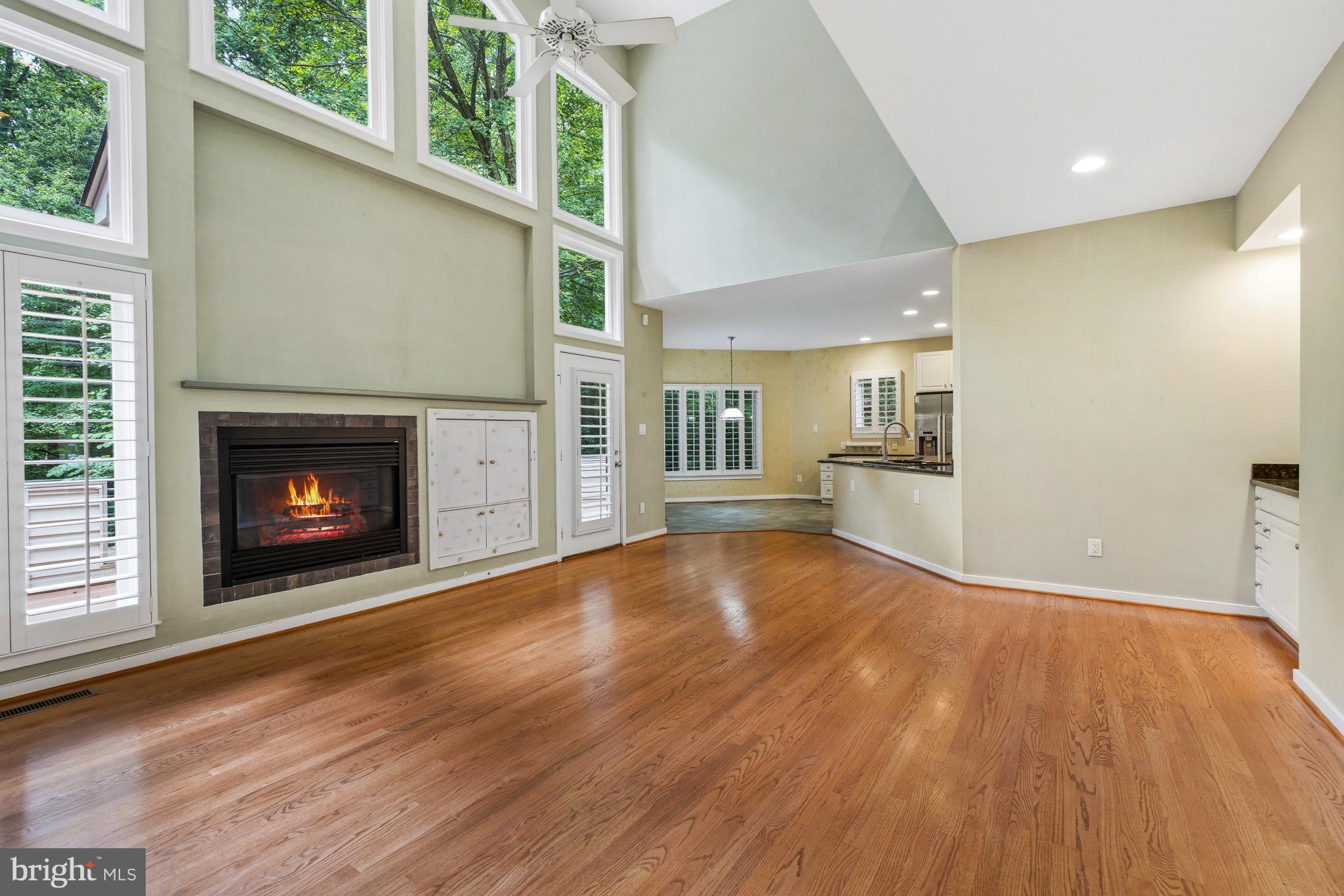 RESTON - Residential