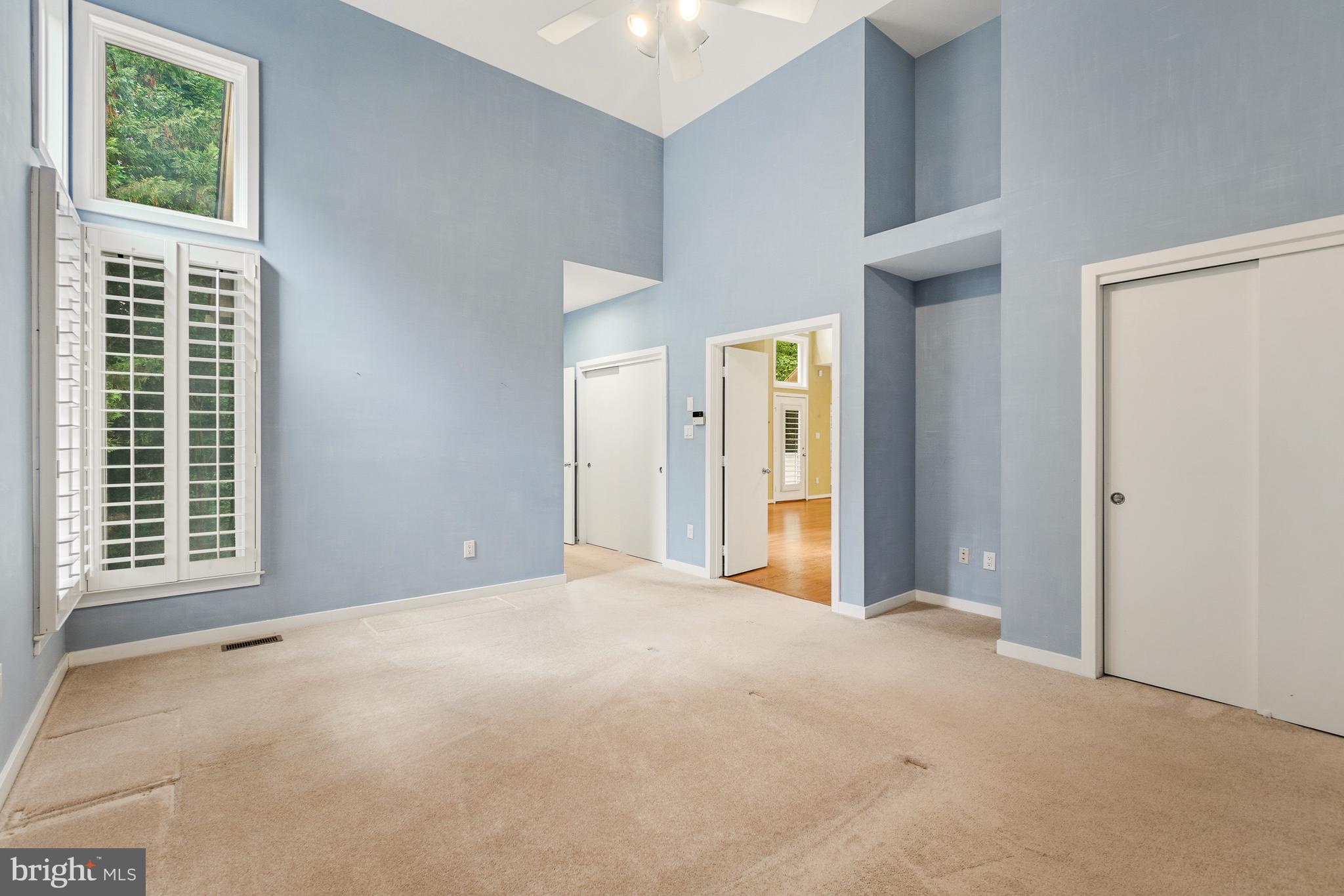 RESTON - Residential