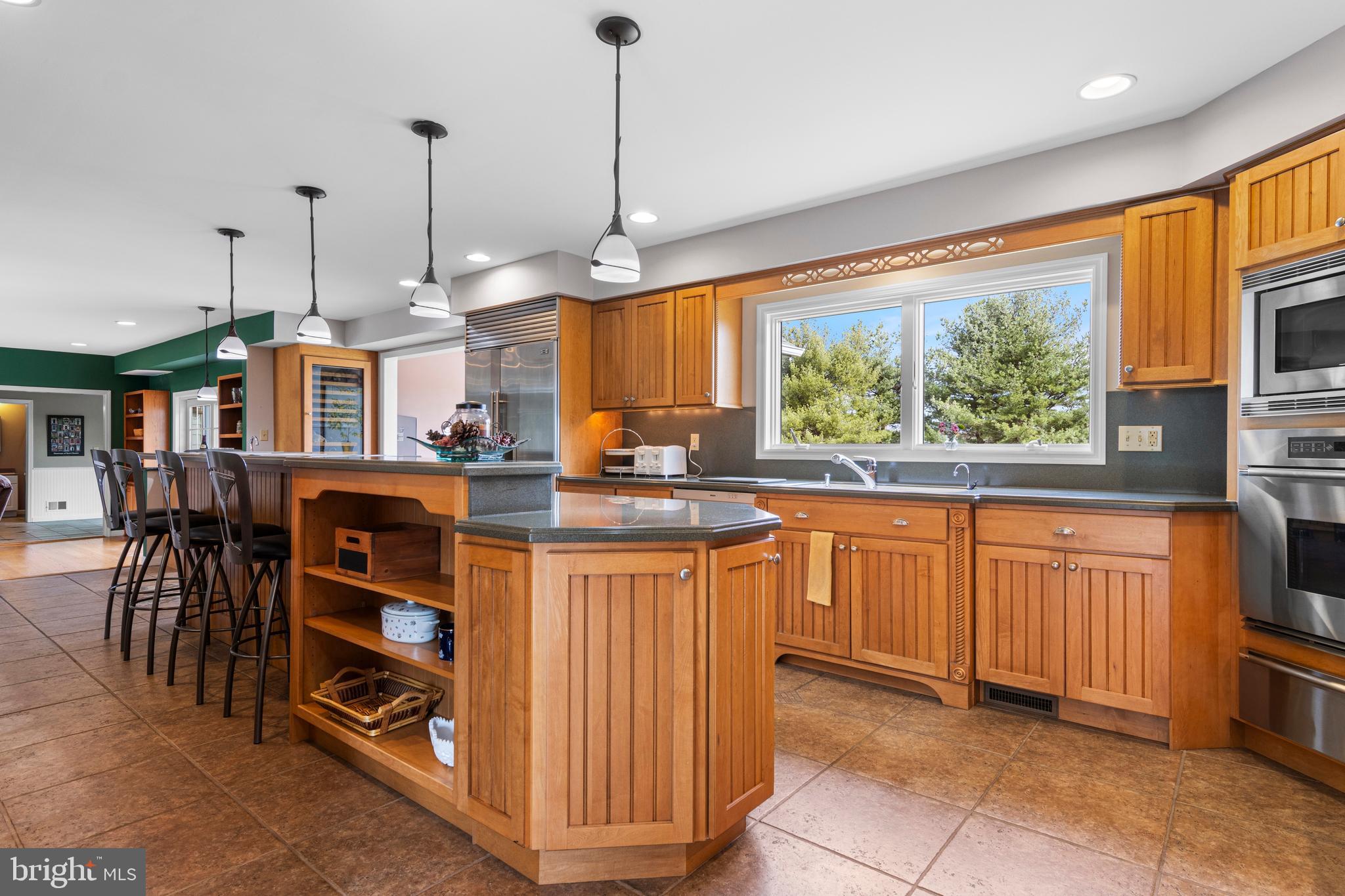 BOW TREE - Residential
