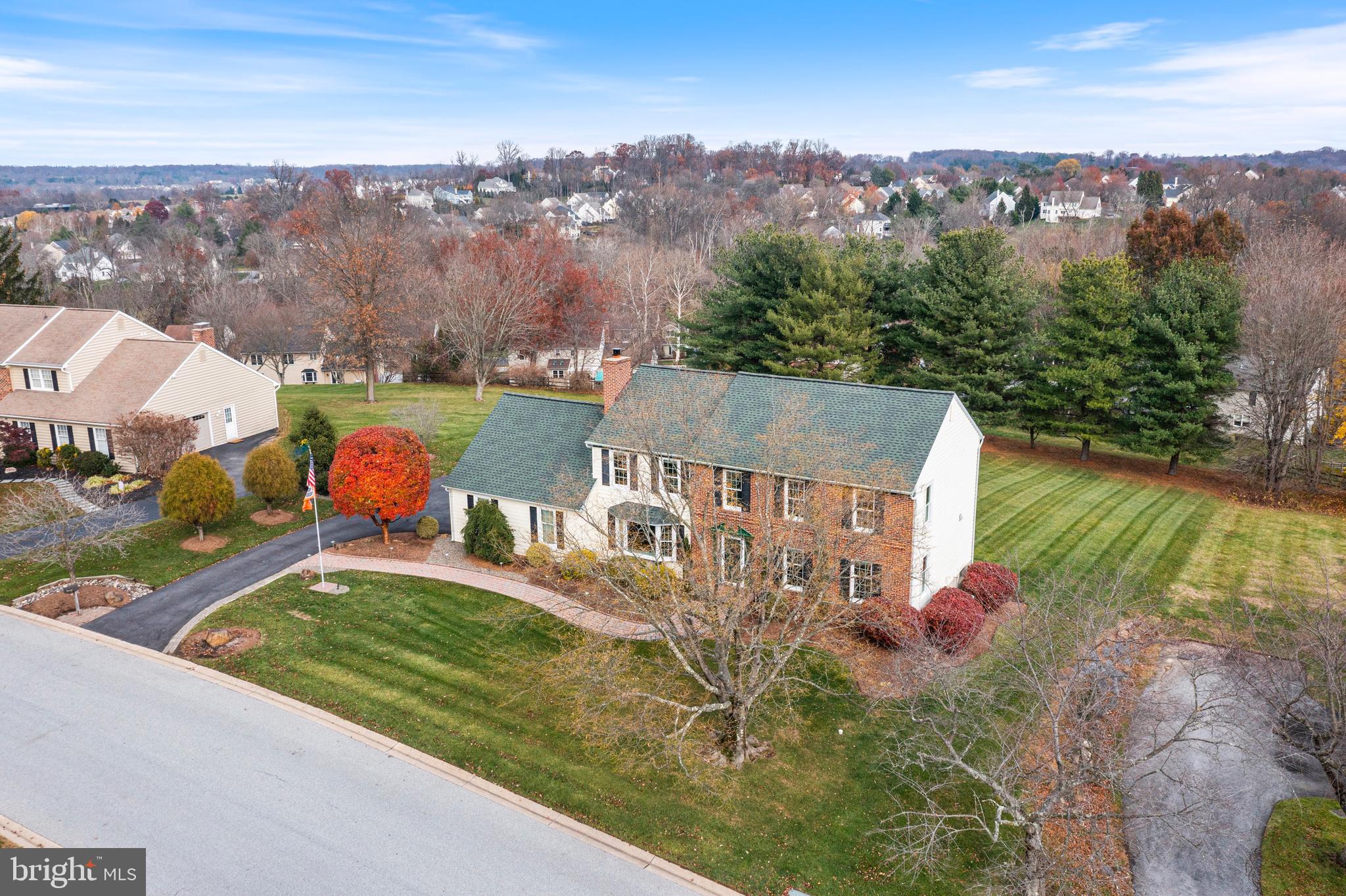 BOW TREE - Residential