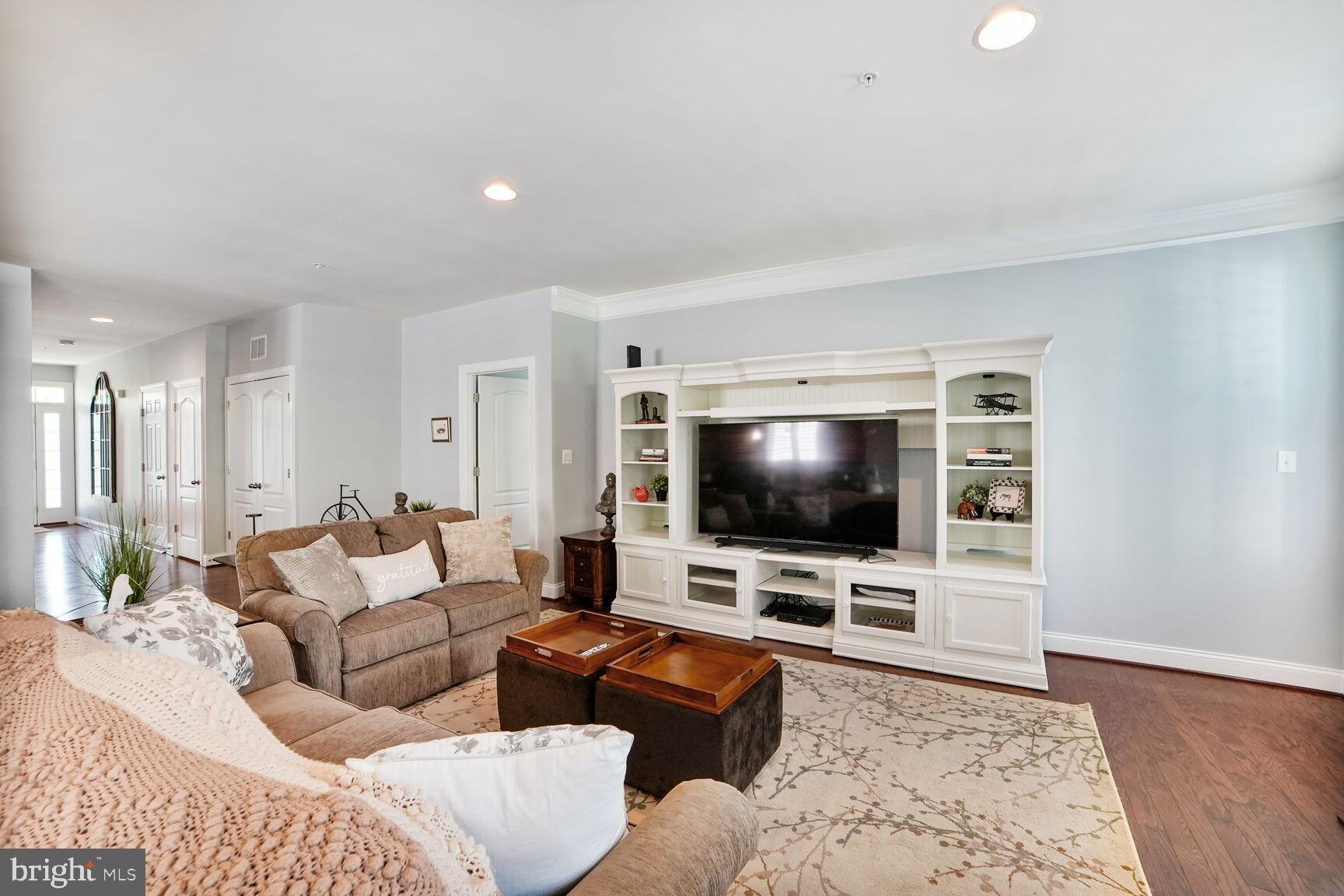 WOODBROOK - Residential