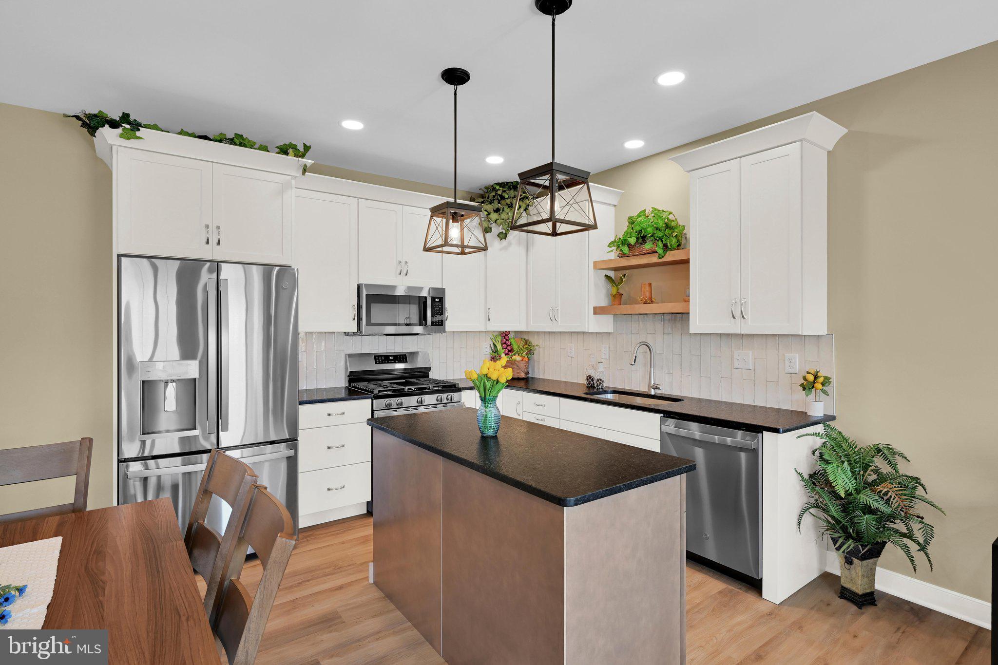 STONEYBROOK OF ELIZABETHTOWN - Residential