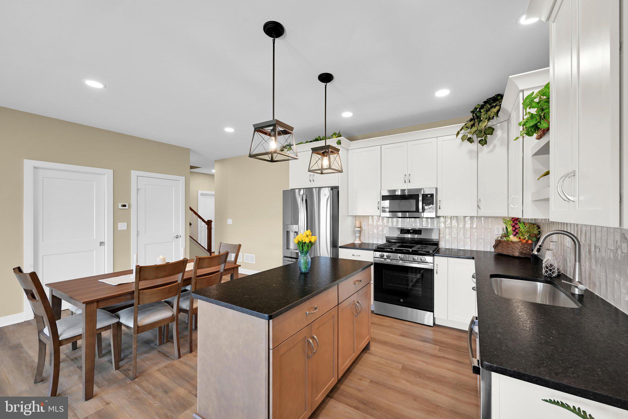 STONEYBROOK OF ELIZABETHTOWN - Residential