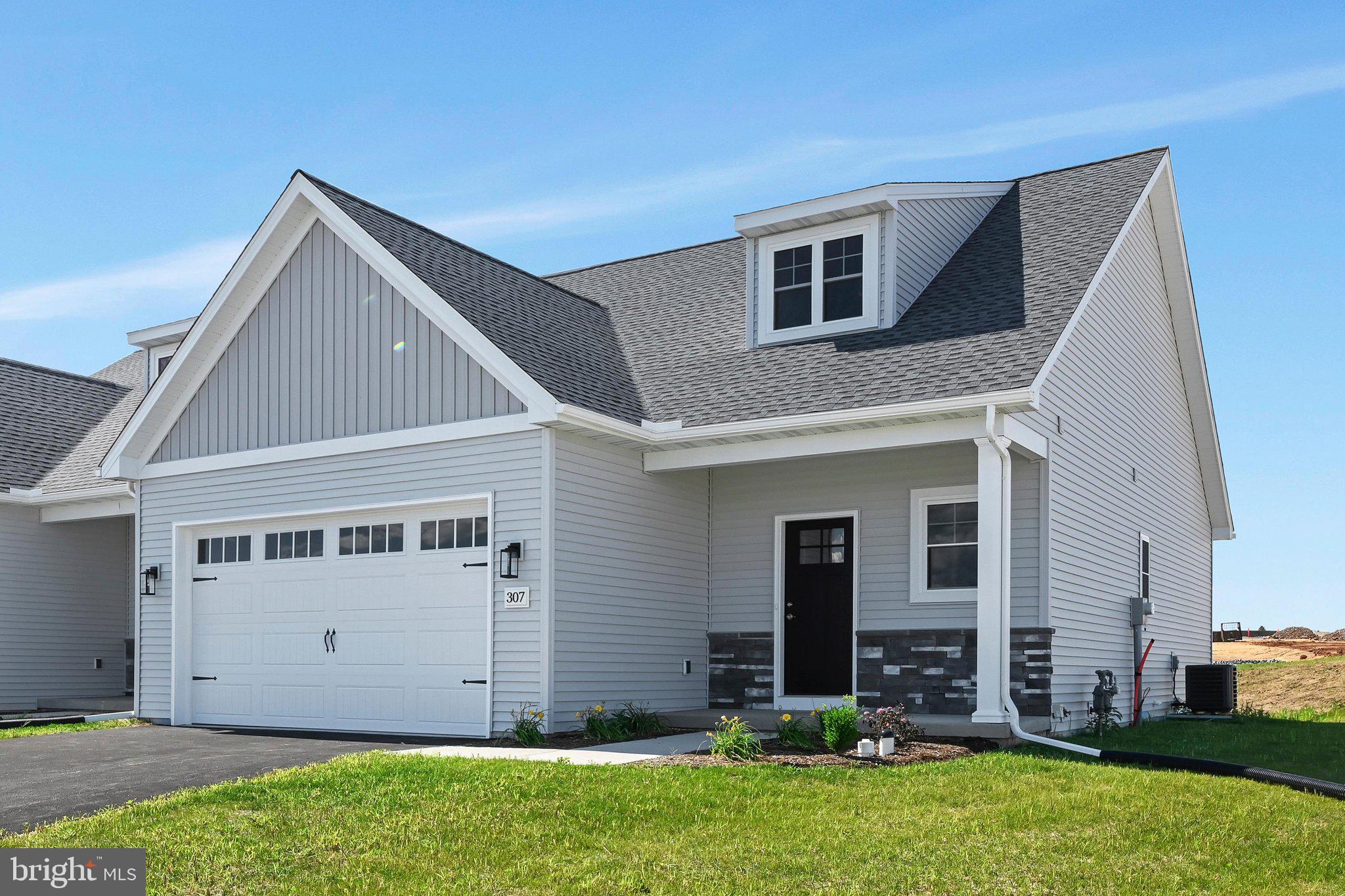 STONEYBROOK OF ELIZABETHTOWN - Residential