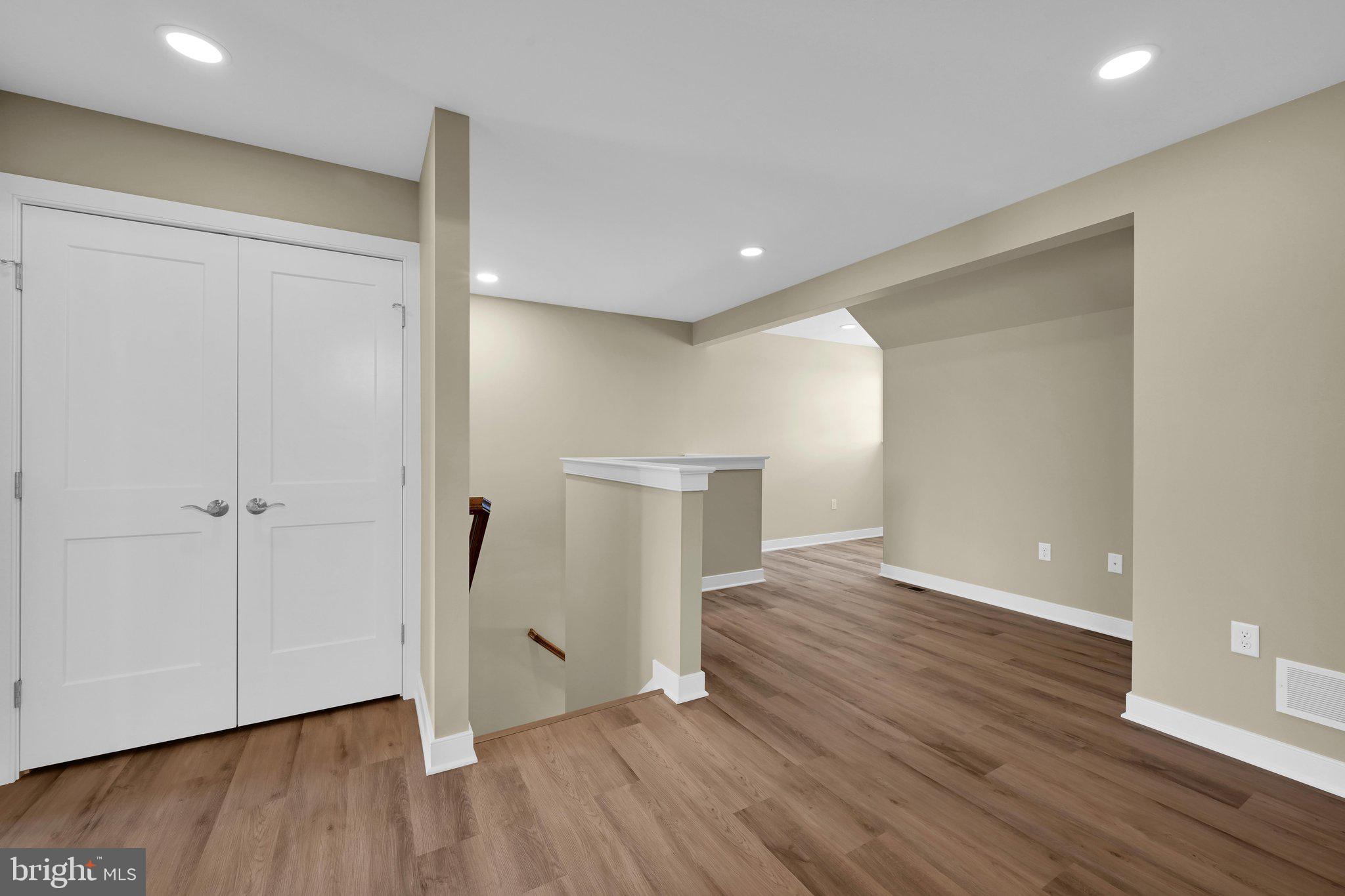 STONEYBROOK OF ELIZABETHTOWN - Residential