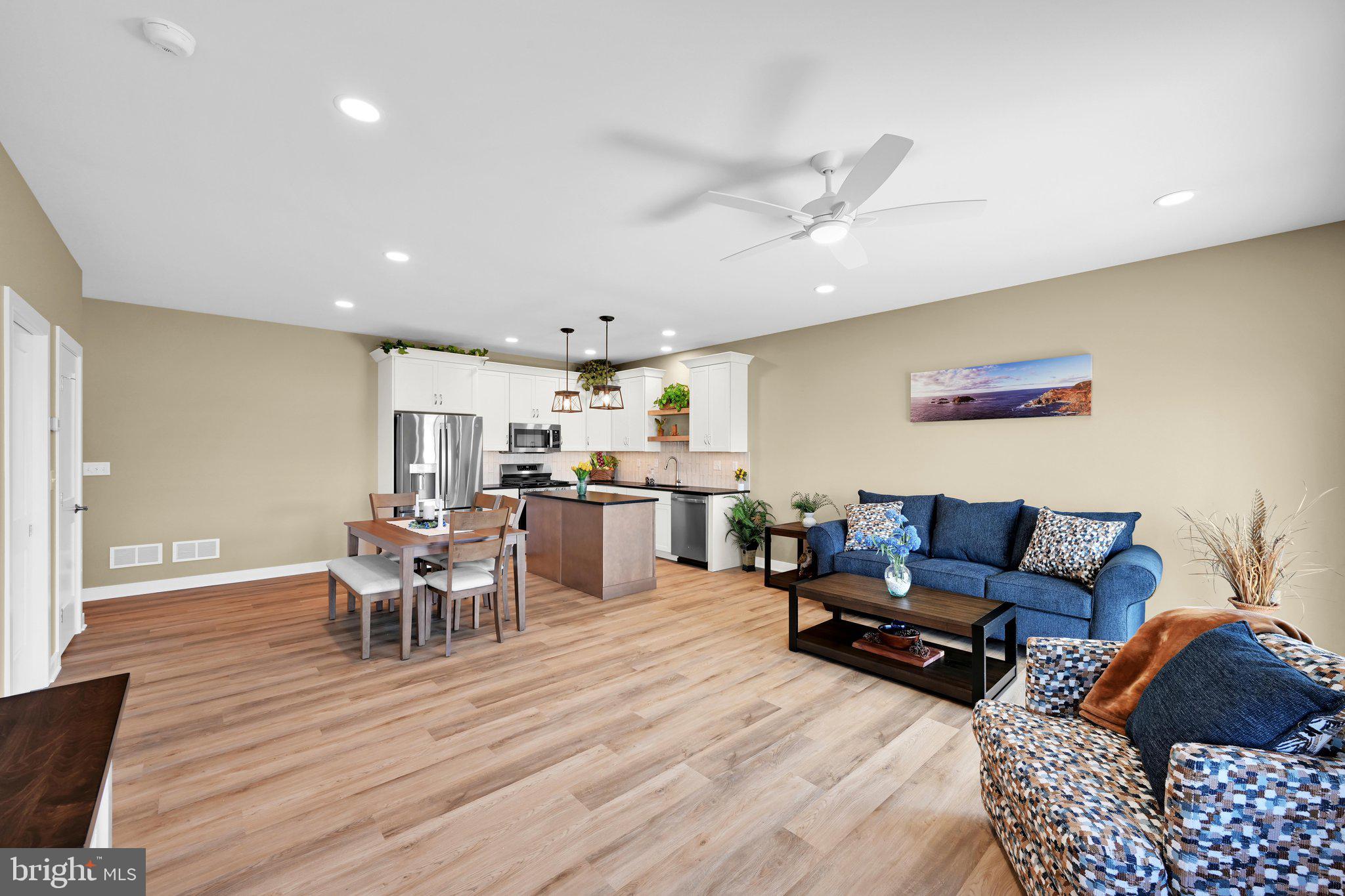 STONEYBROOK OF ELIZABETHTOWN - Residential