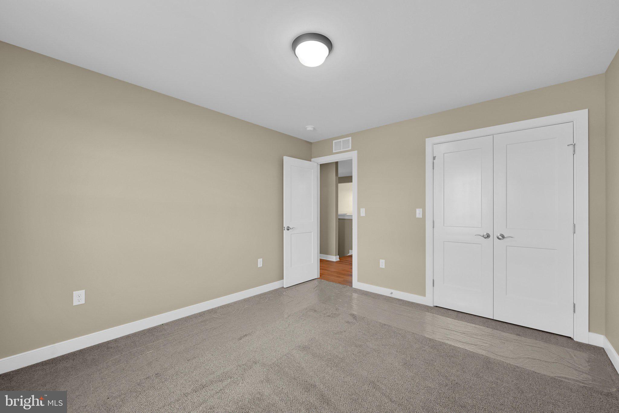 STONEYBROOK OF ELIZABETHTOWN - Residential