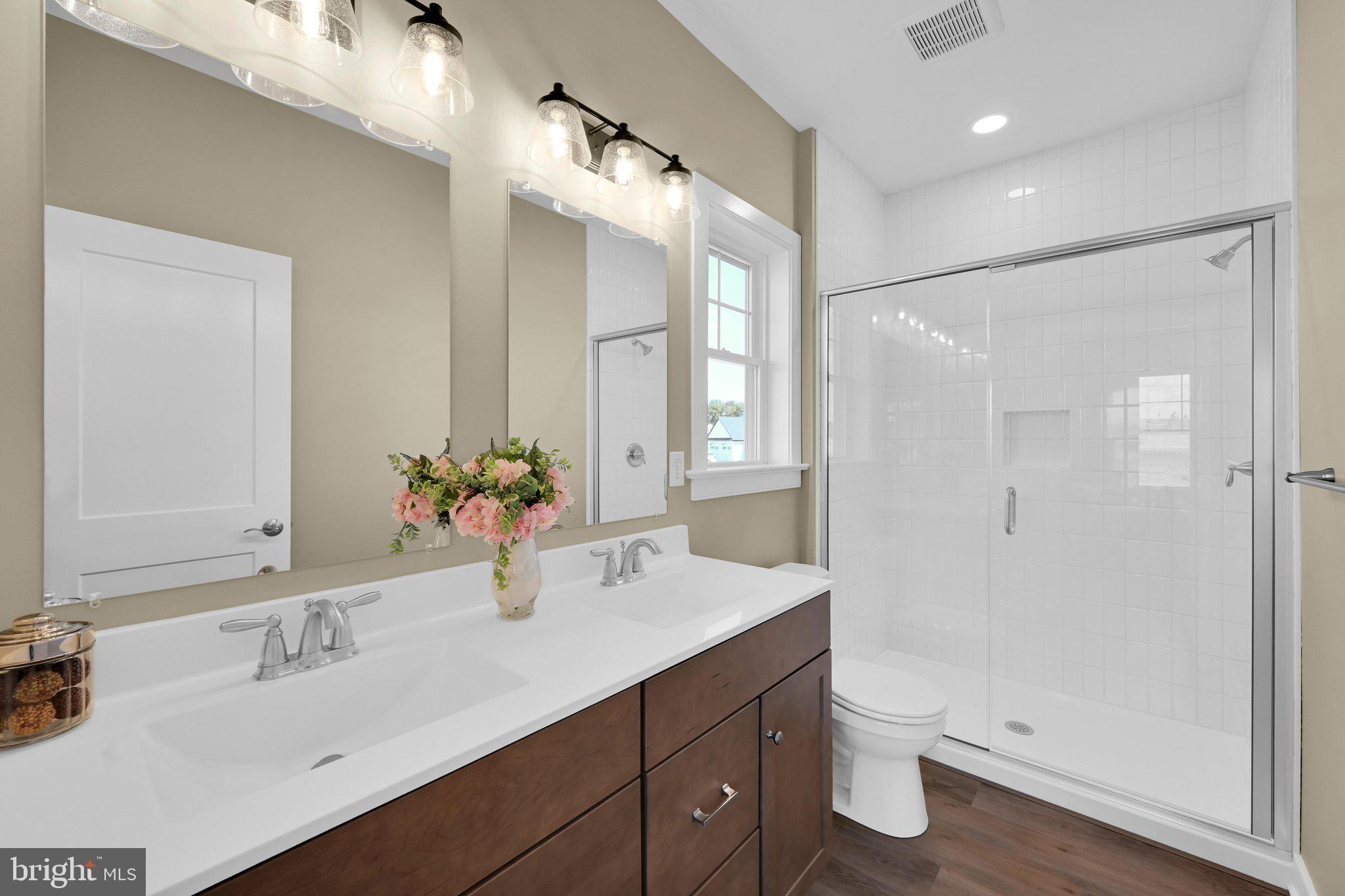 STONEYBROOK OF ELIZABETHTOWN - Residential