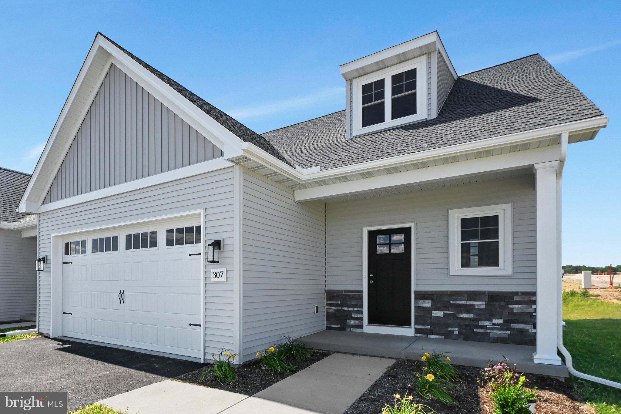 STONEYBROOK OF ELIZABETHTOWN - Residential