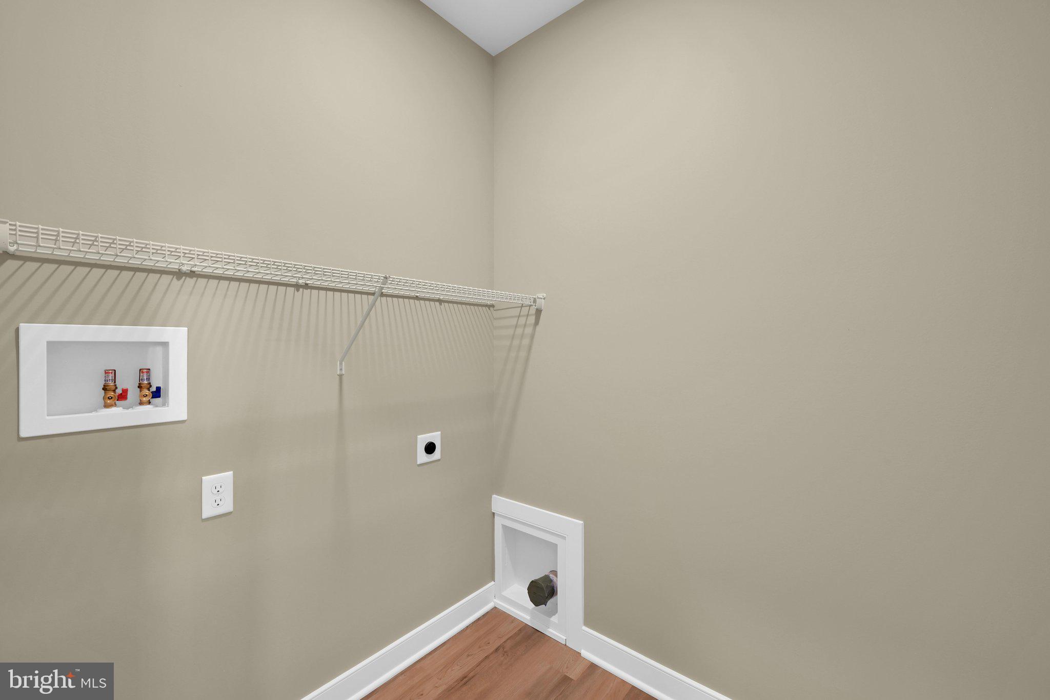 STONEYBROOK OF ELIZABETHTOWN - Residential