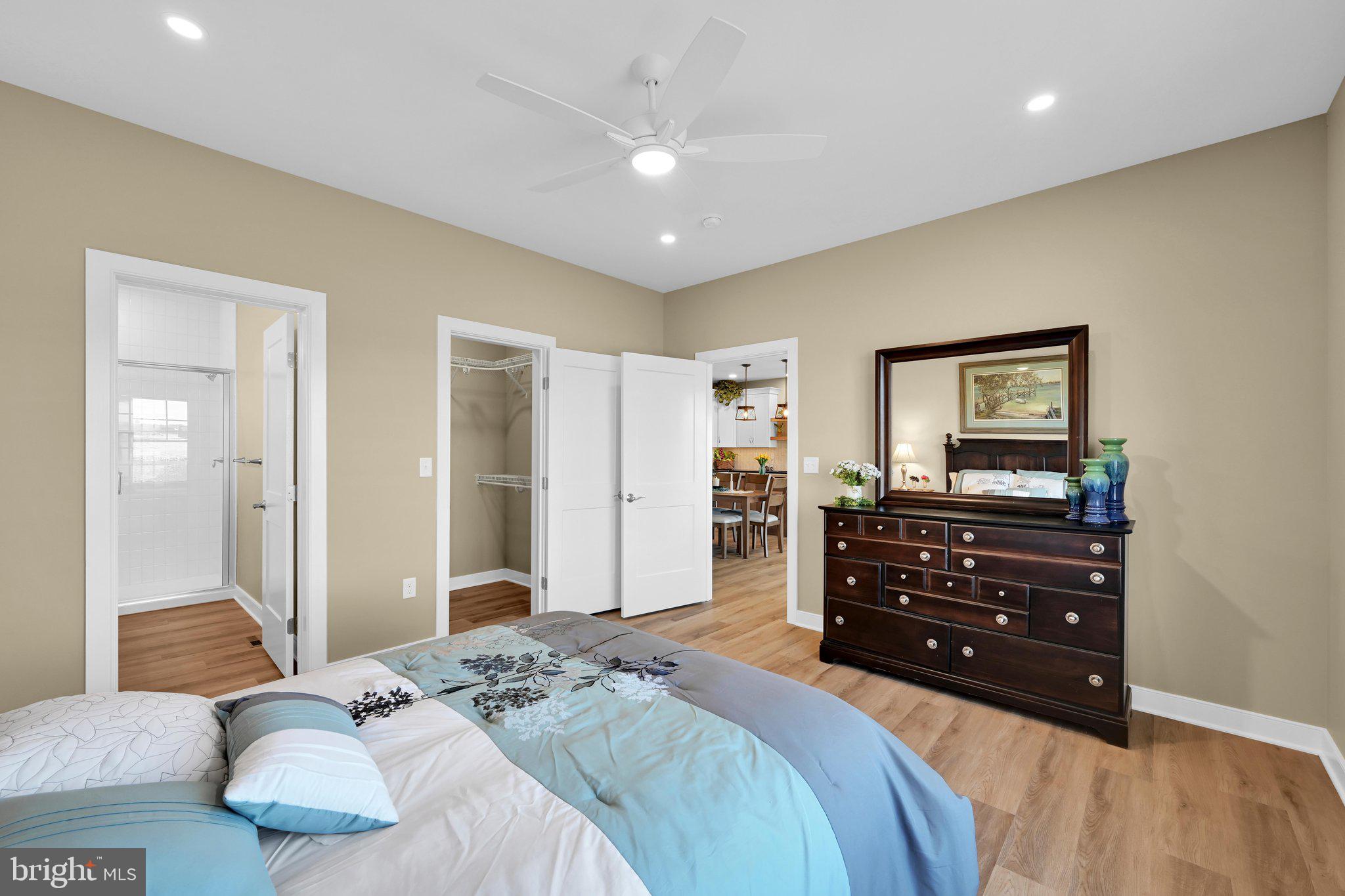 STONEYBROOK OF ELIZABETHTOWN - Residential