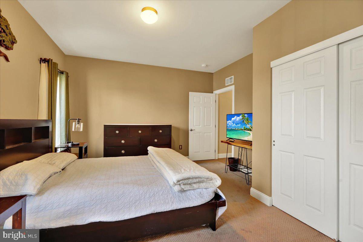 MOUNTAINVIEW - Residential
