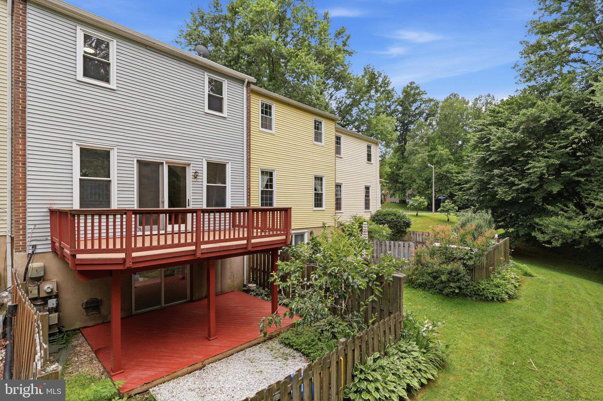 DANBURY FOREST - Residential