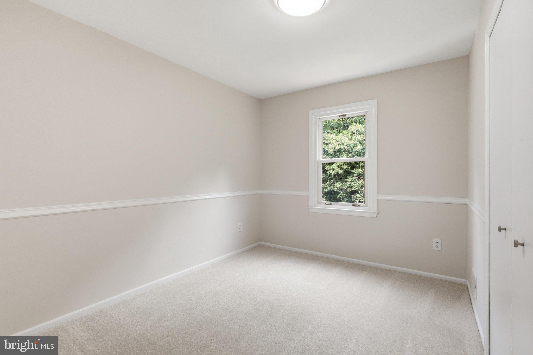 DANBURY FOREST - Residential