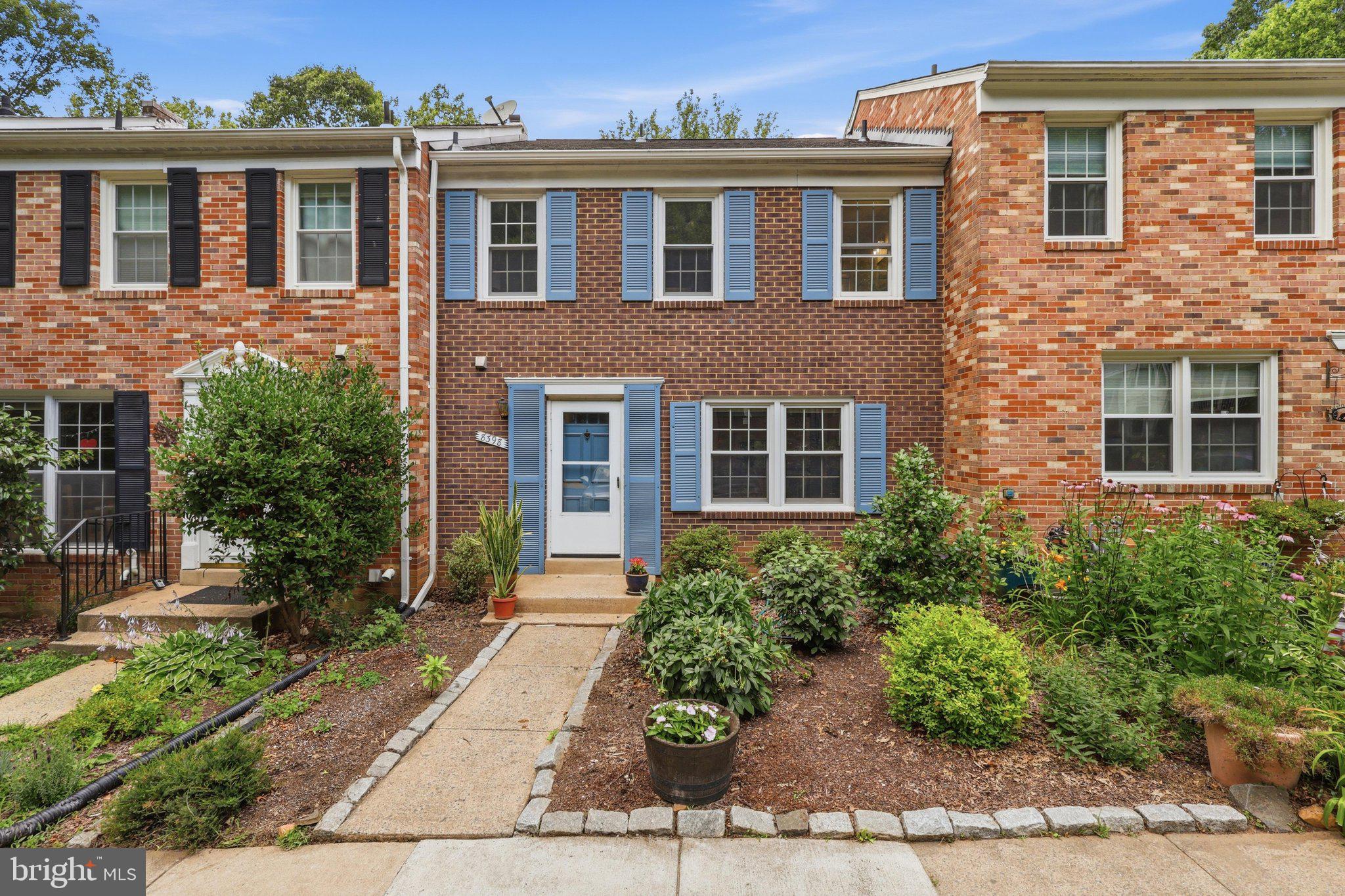 DANBURY FOREST - Residential