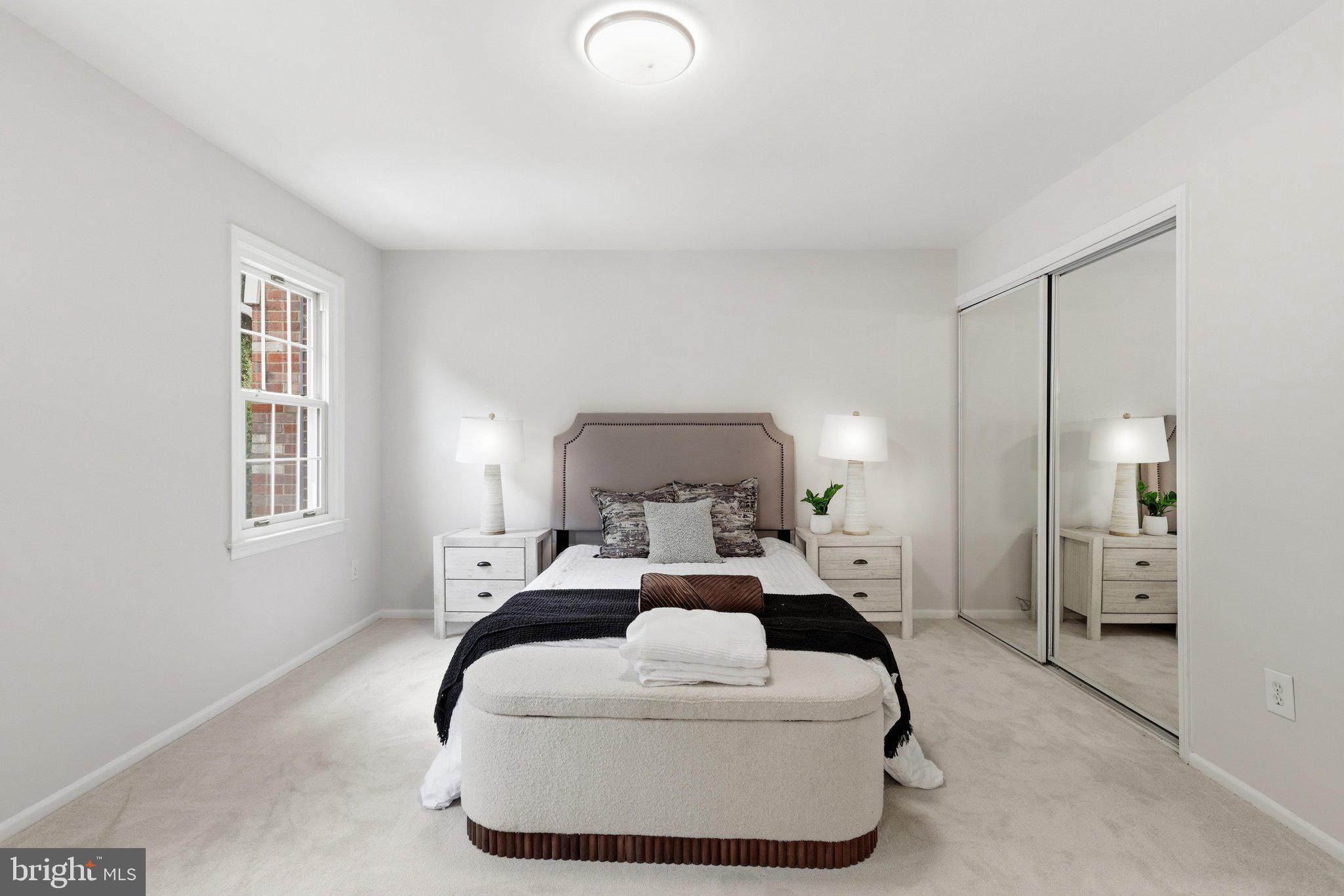DANBURY FOREST - Residential